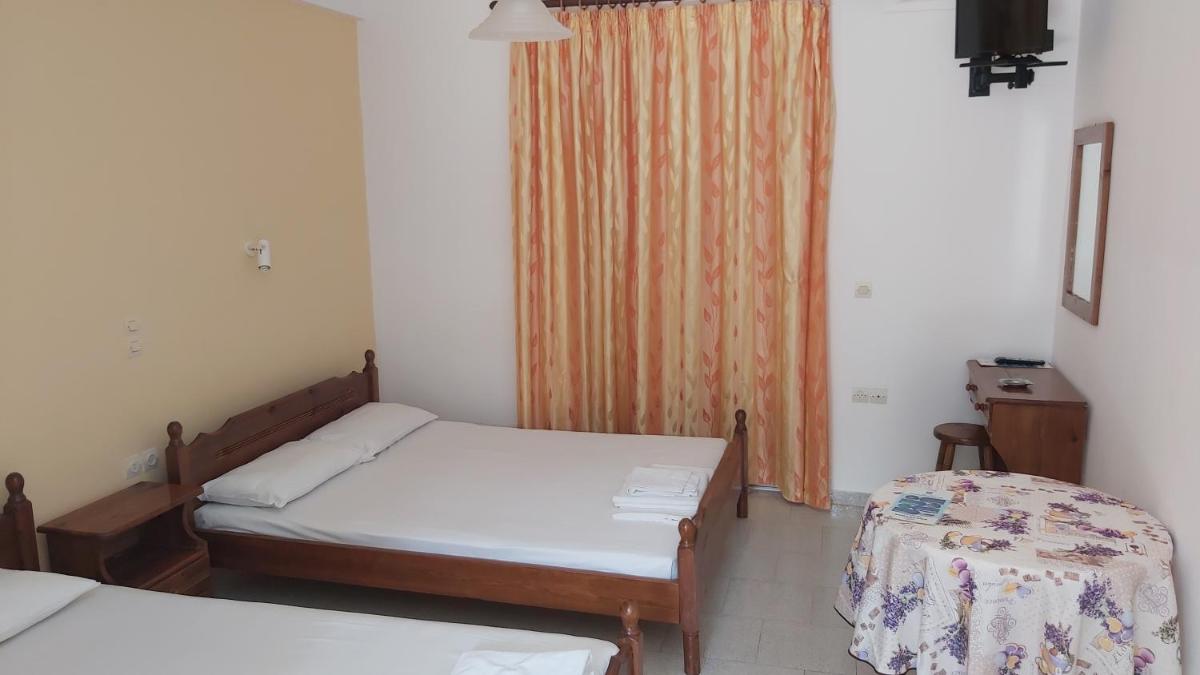 Studio with Garden View