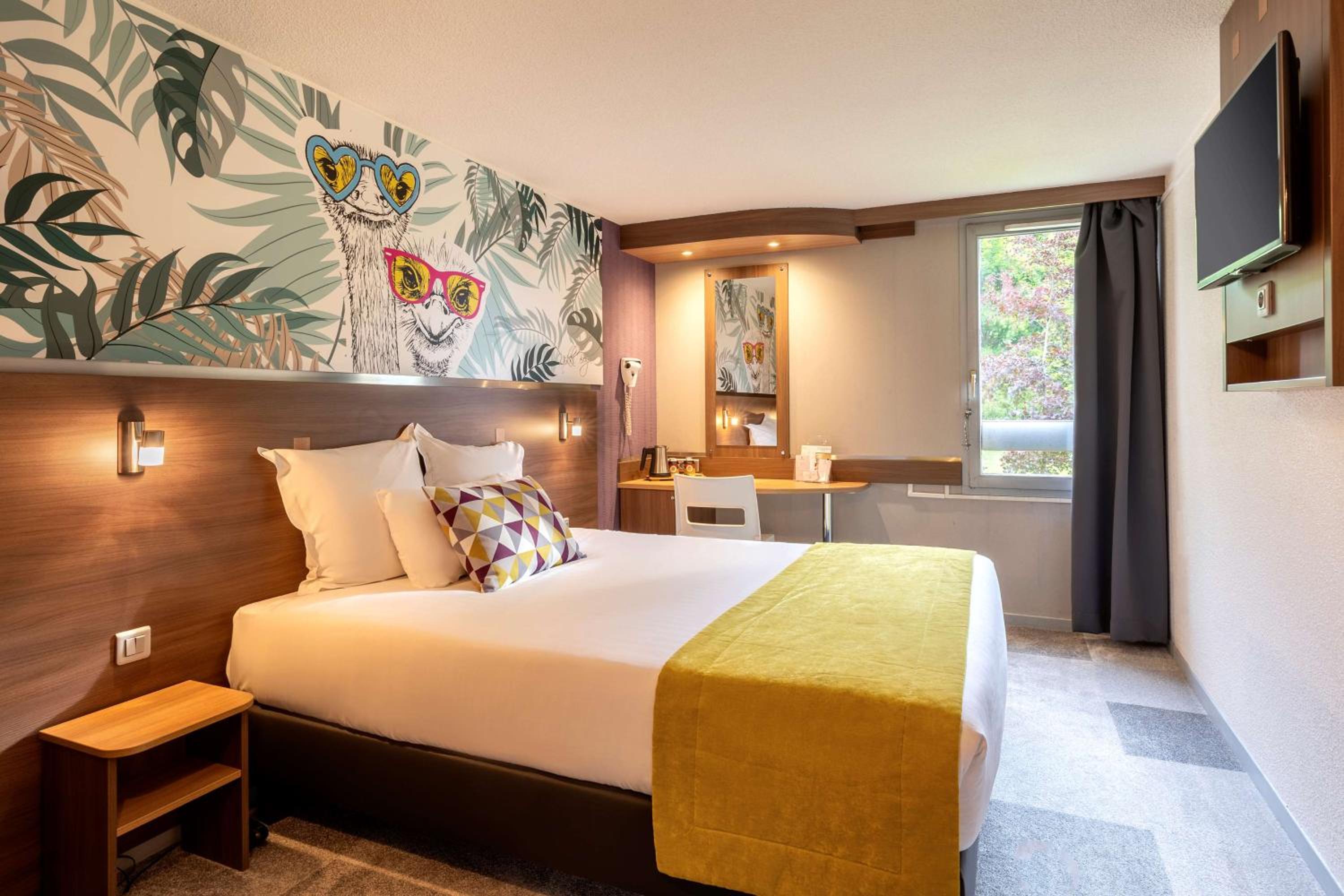 Standard Queen Room with Garden View  - Photo 1