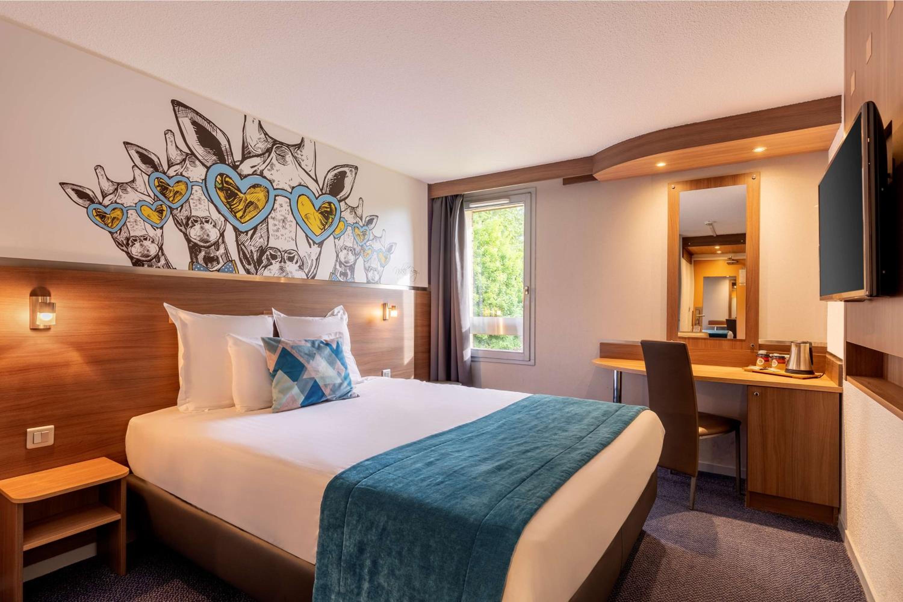 Standard Queen Room with Garden View  - Photo 10