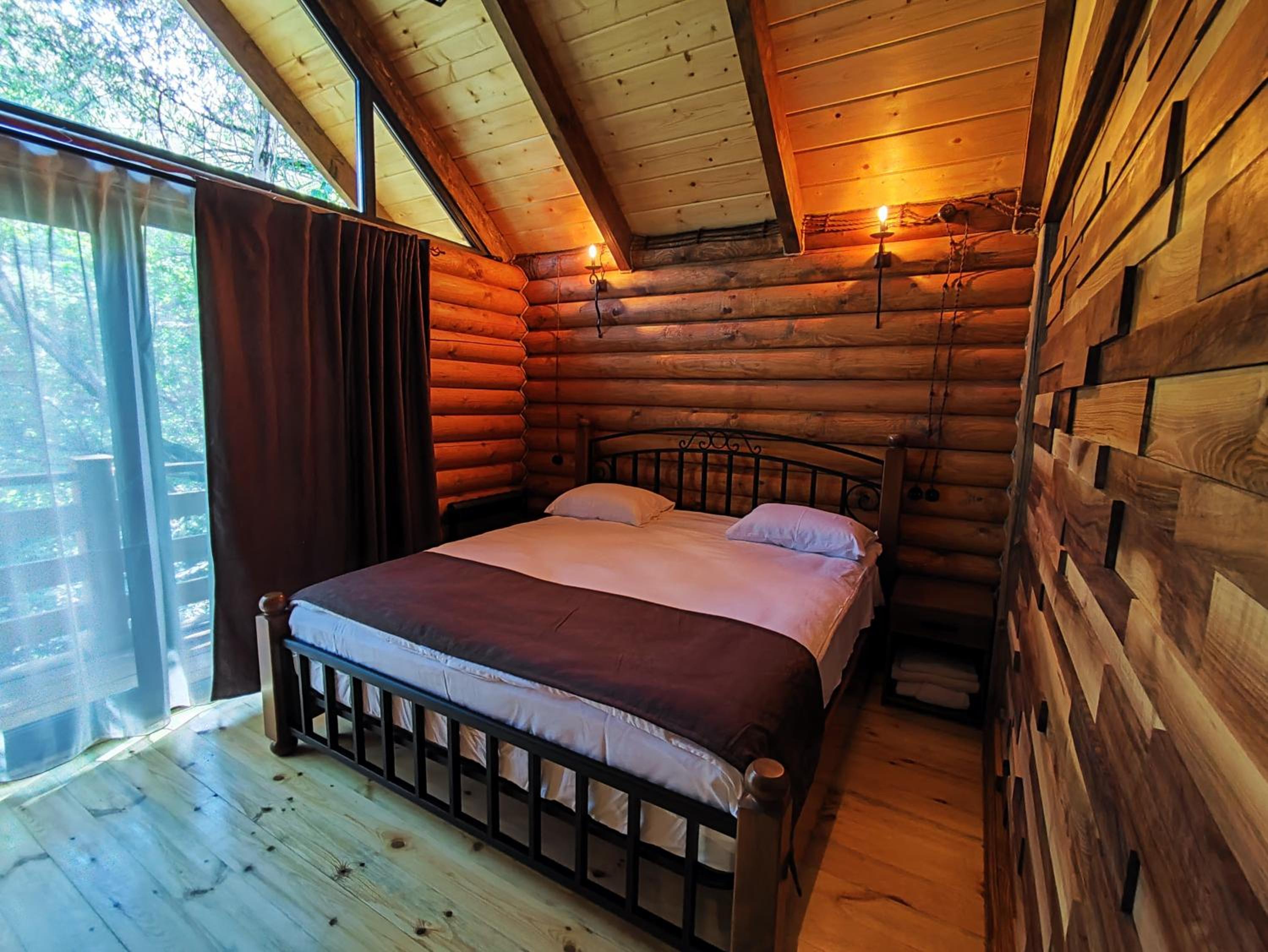 Four-Bedroom House photo 3
