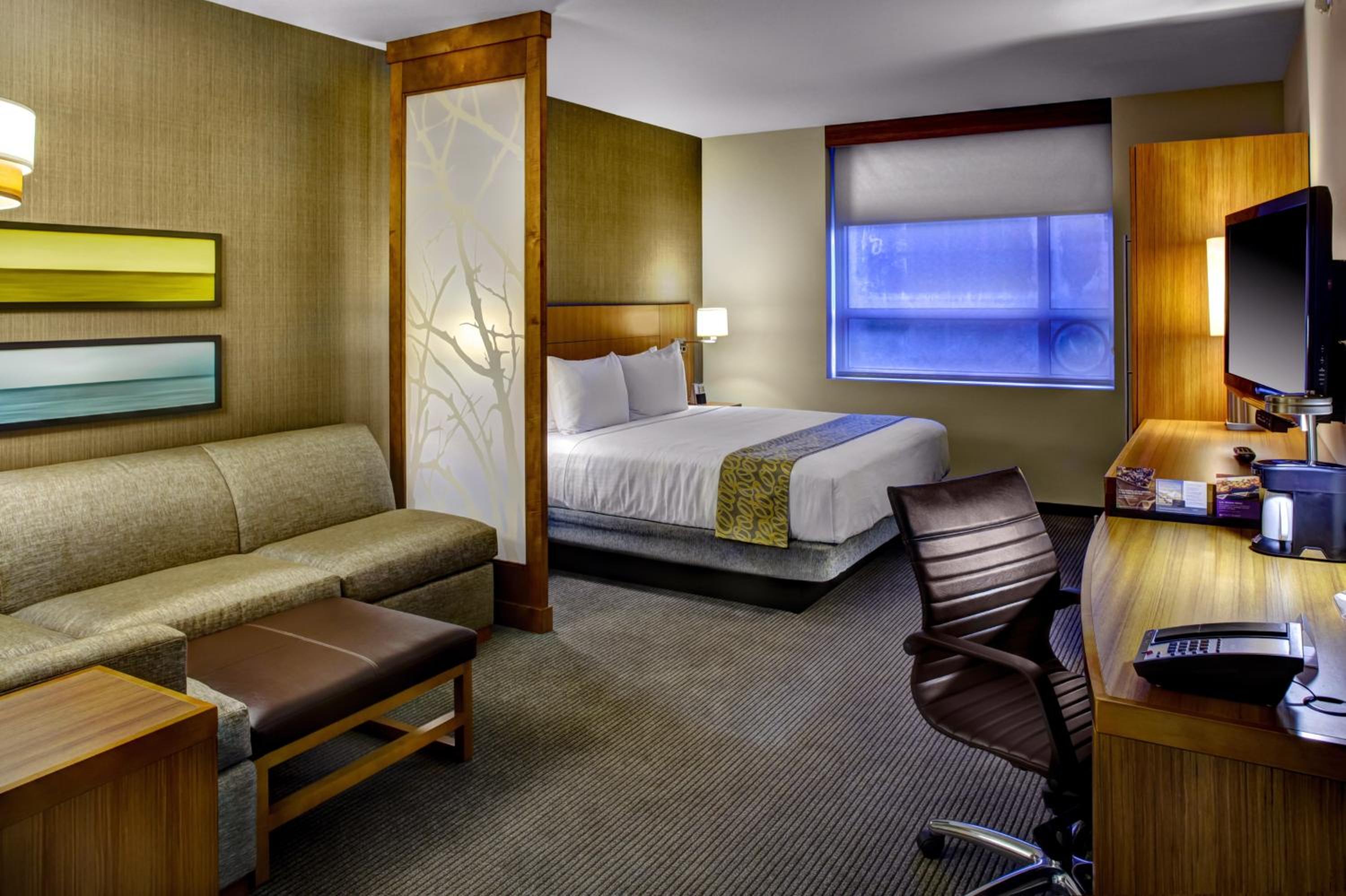 King Room with Sofa Bed - High Floor