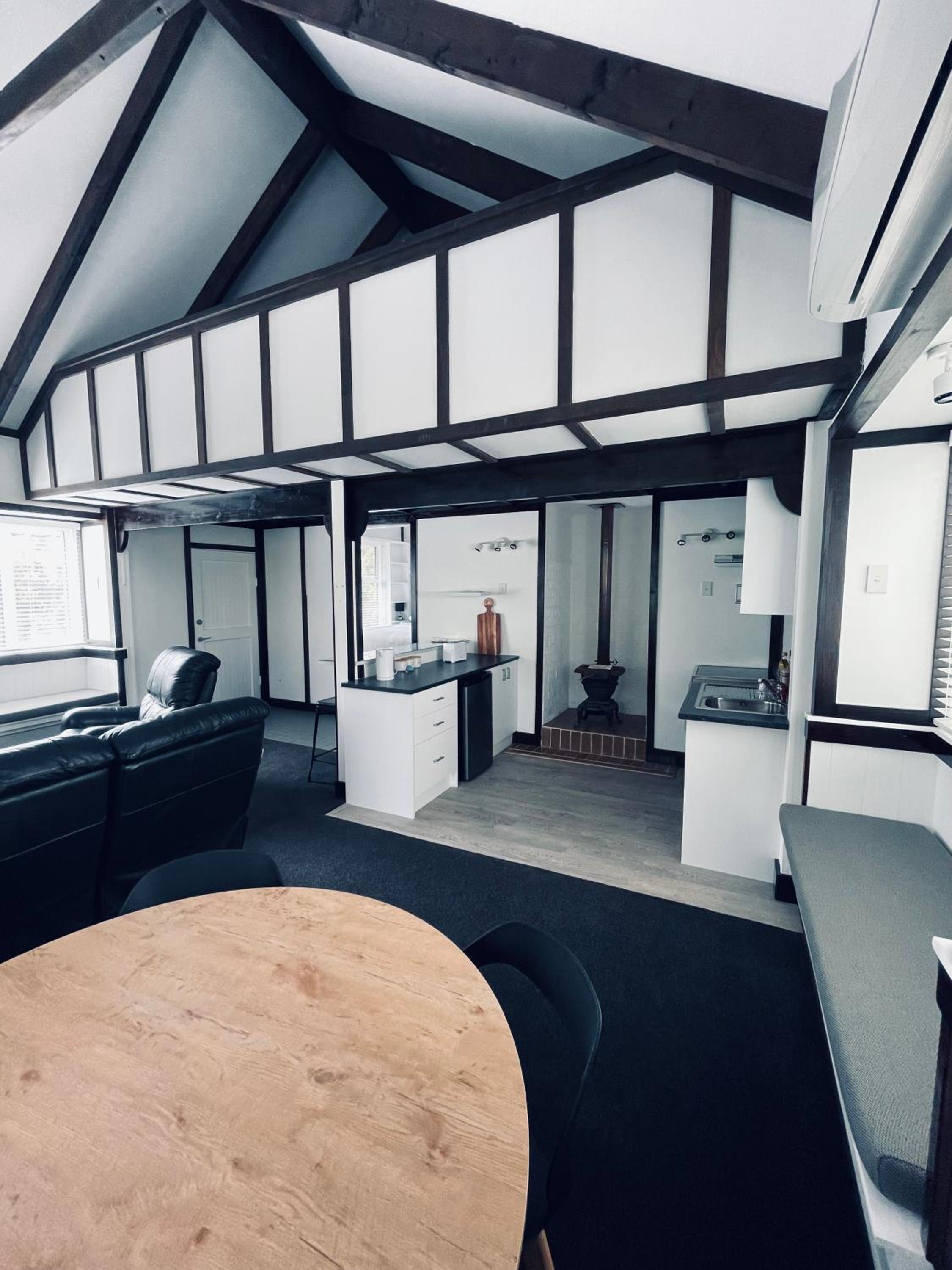 One-Bedroom Apartment with Garden View photo 2