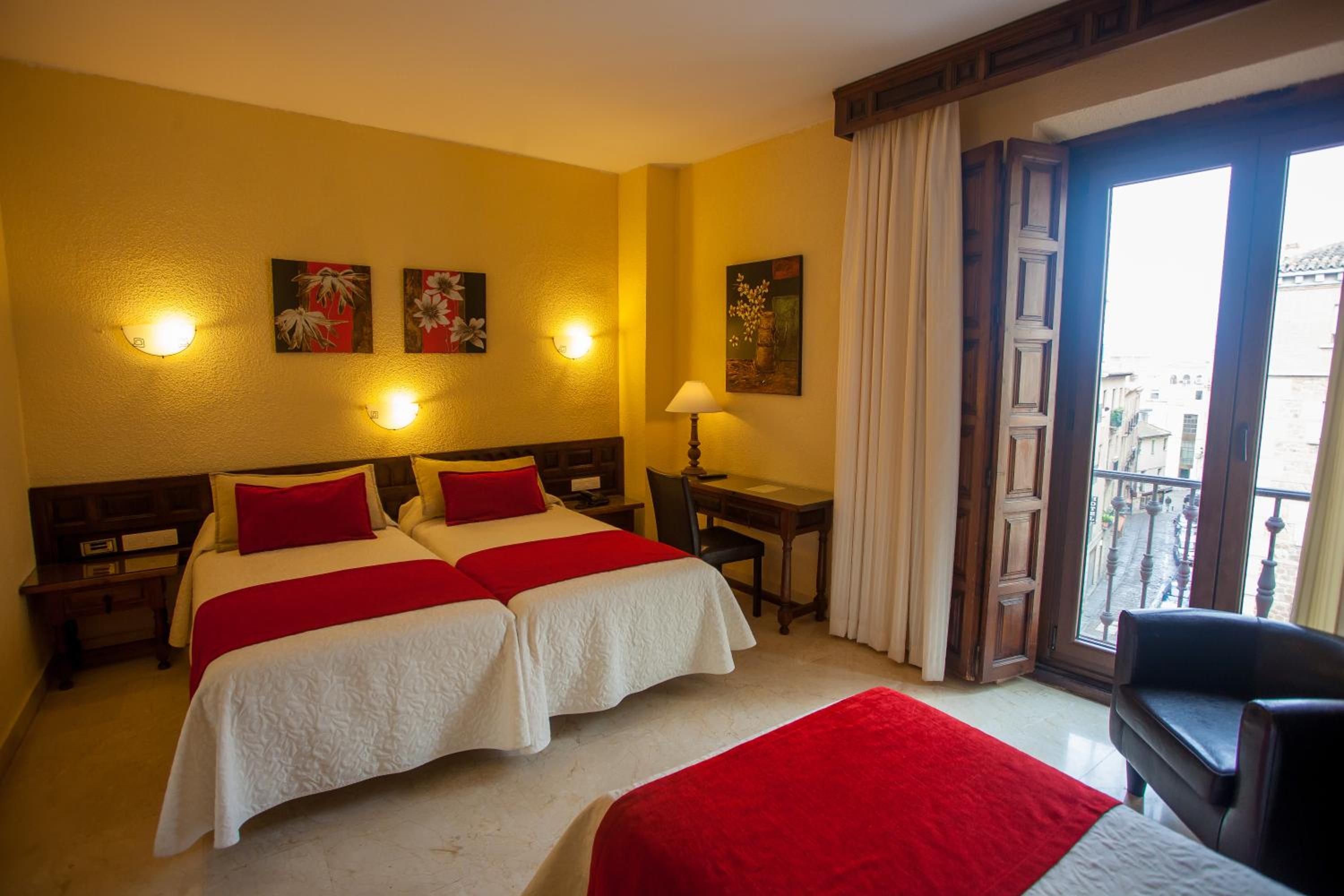 Triple Room - Photo 2