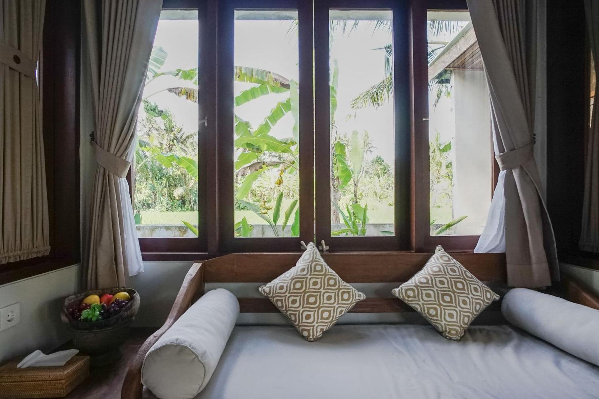 Villa with Private Pool - Photo 4