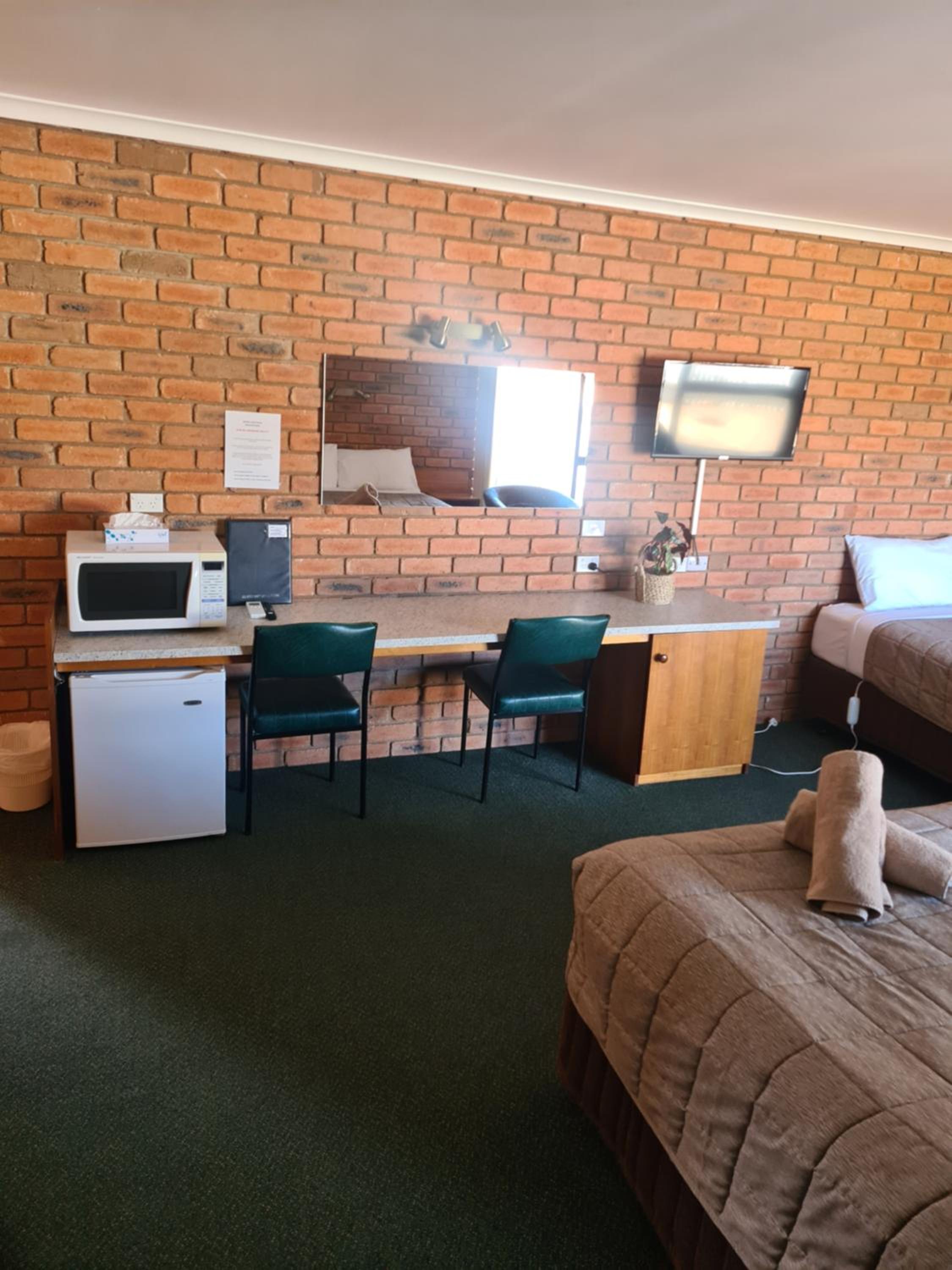 Family Room - Photo 6