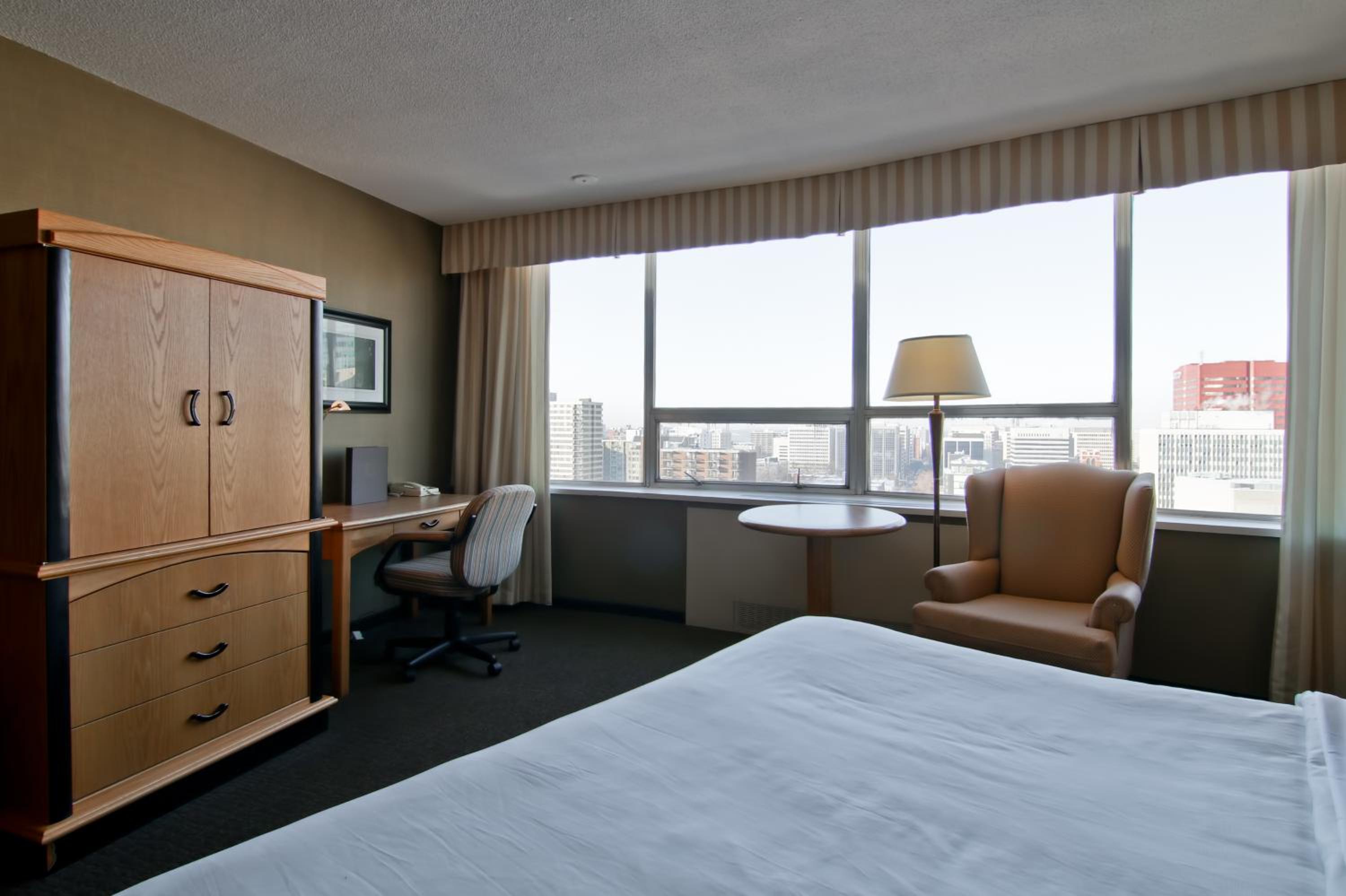 King Room with River View - Photo 7