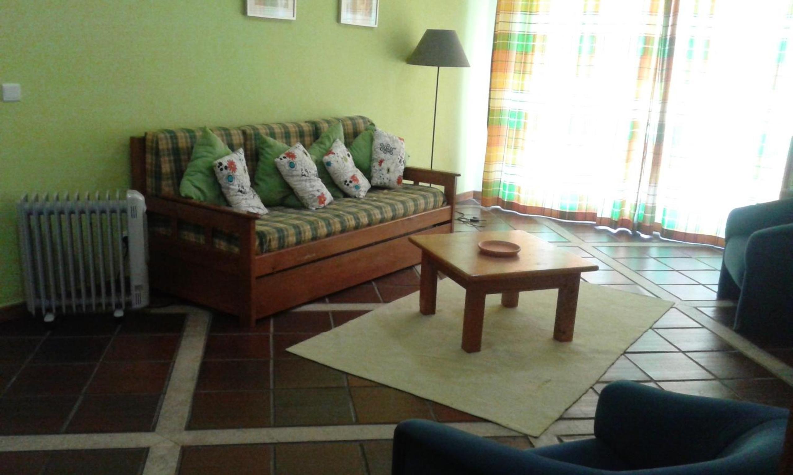 One-Bedroom Apartment - Photo 1
