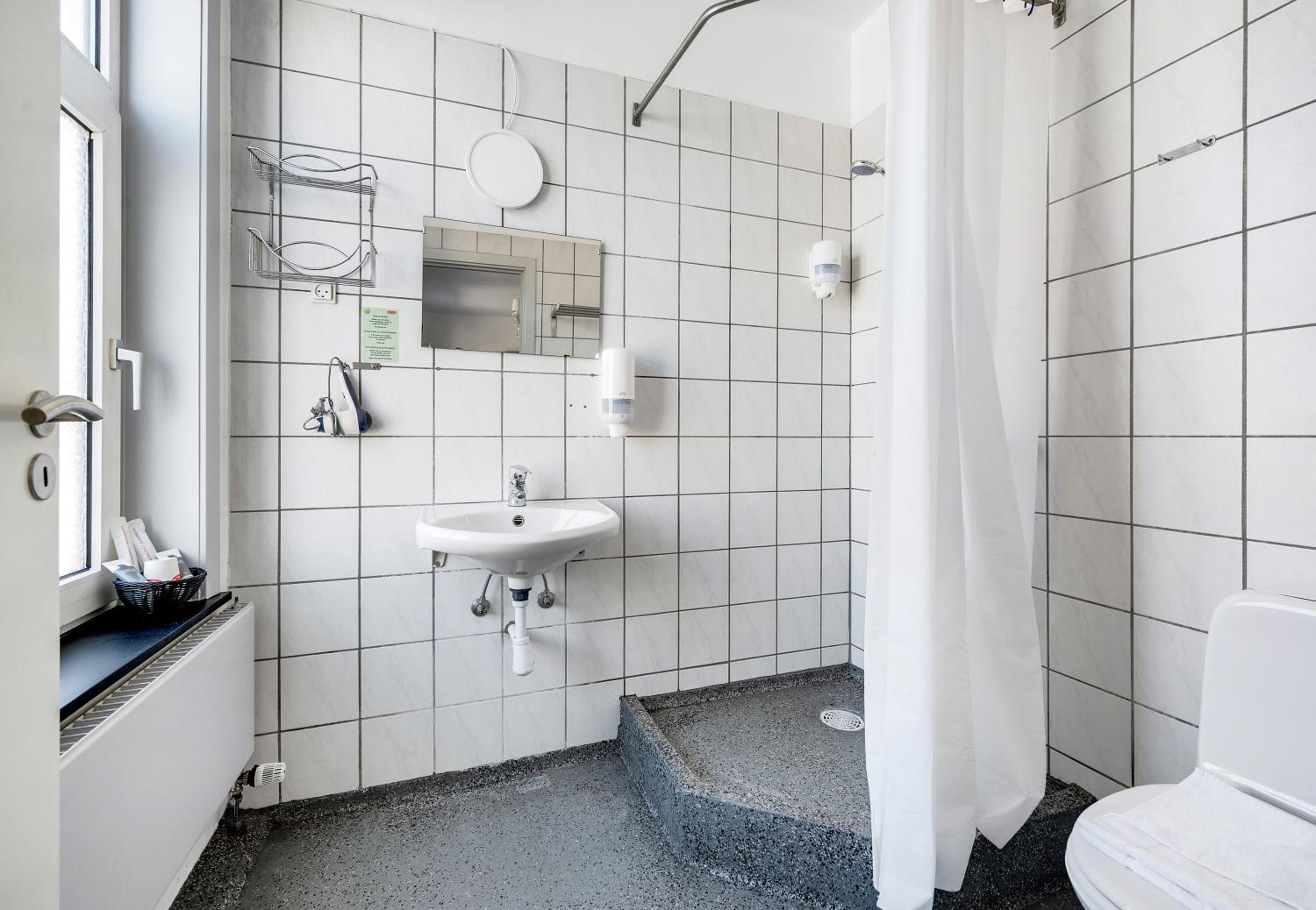 Standard Double or Twin Room photo 2