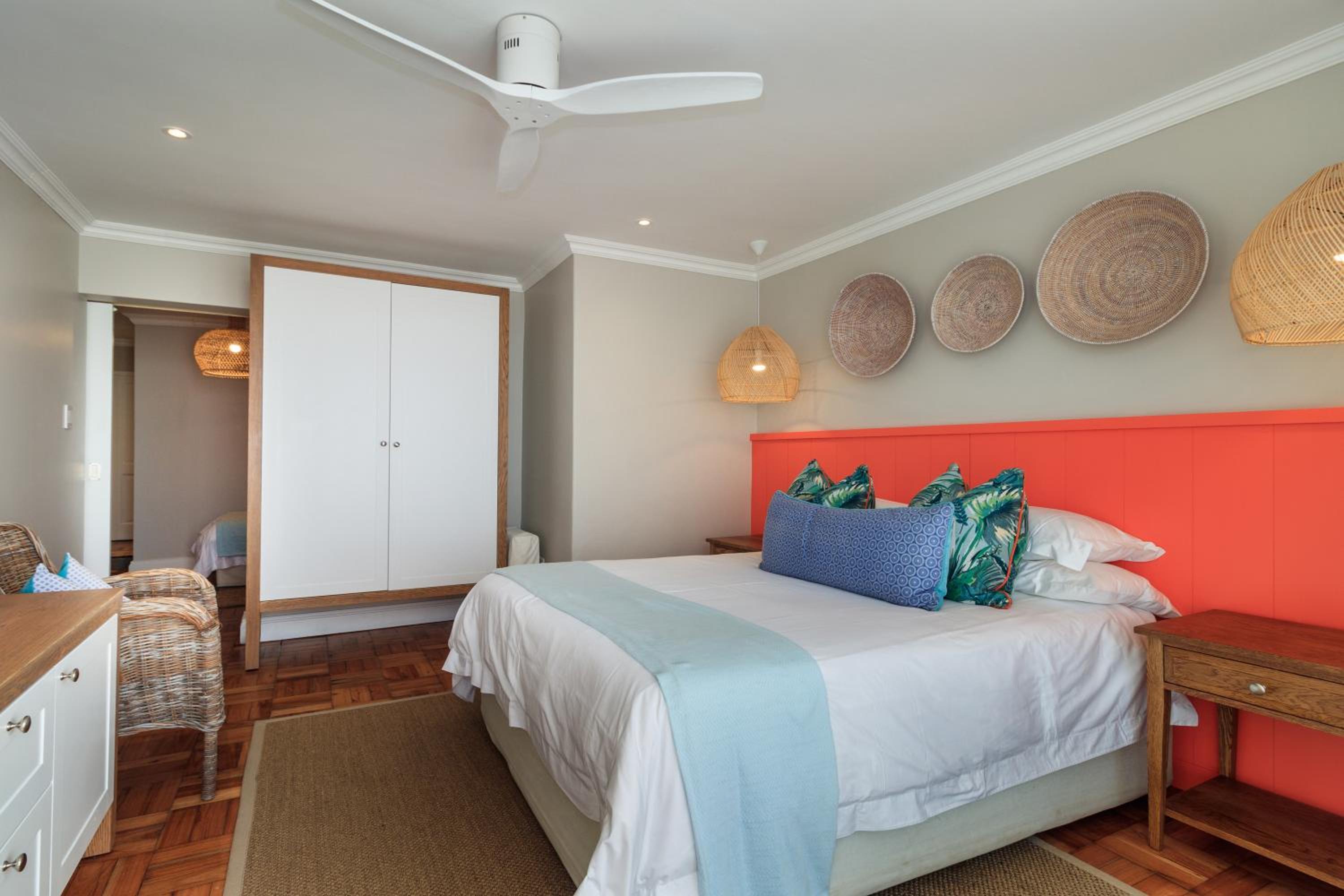 Queen Suite with Sea View