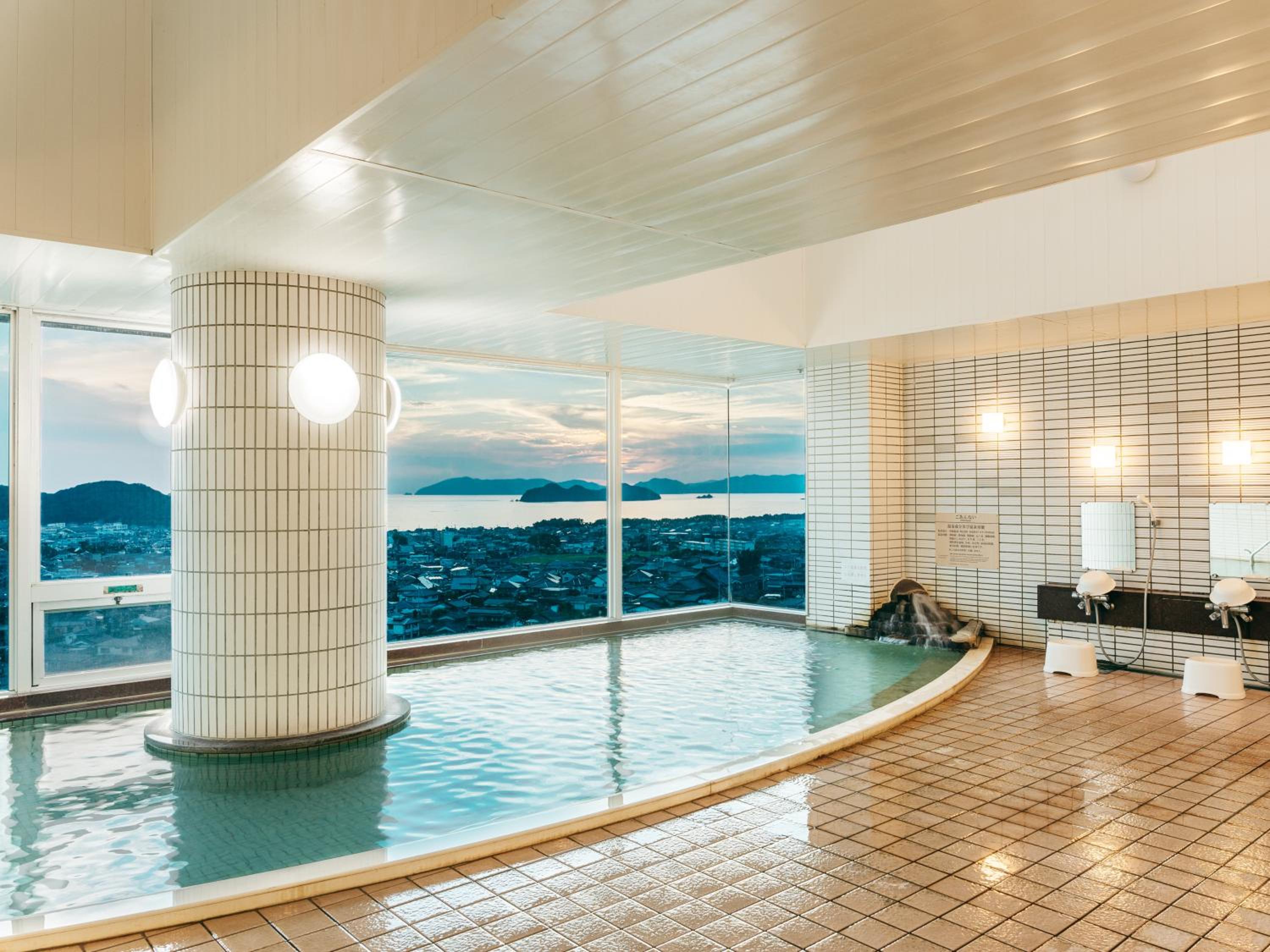 Japanese-style Room with Twin Bed on the High Floor photo 2