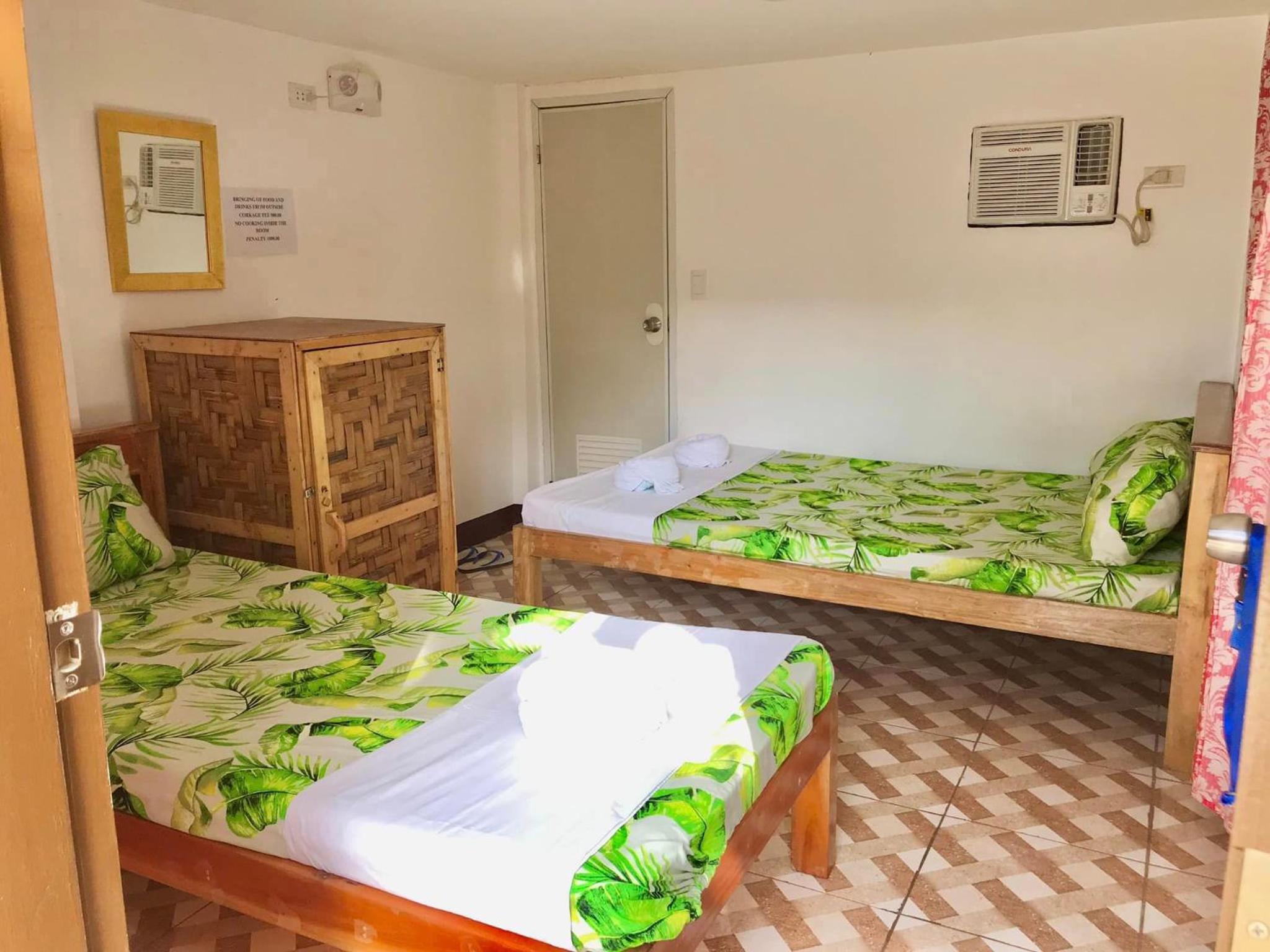 Double or Twin Room photo 3
