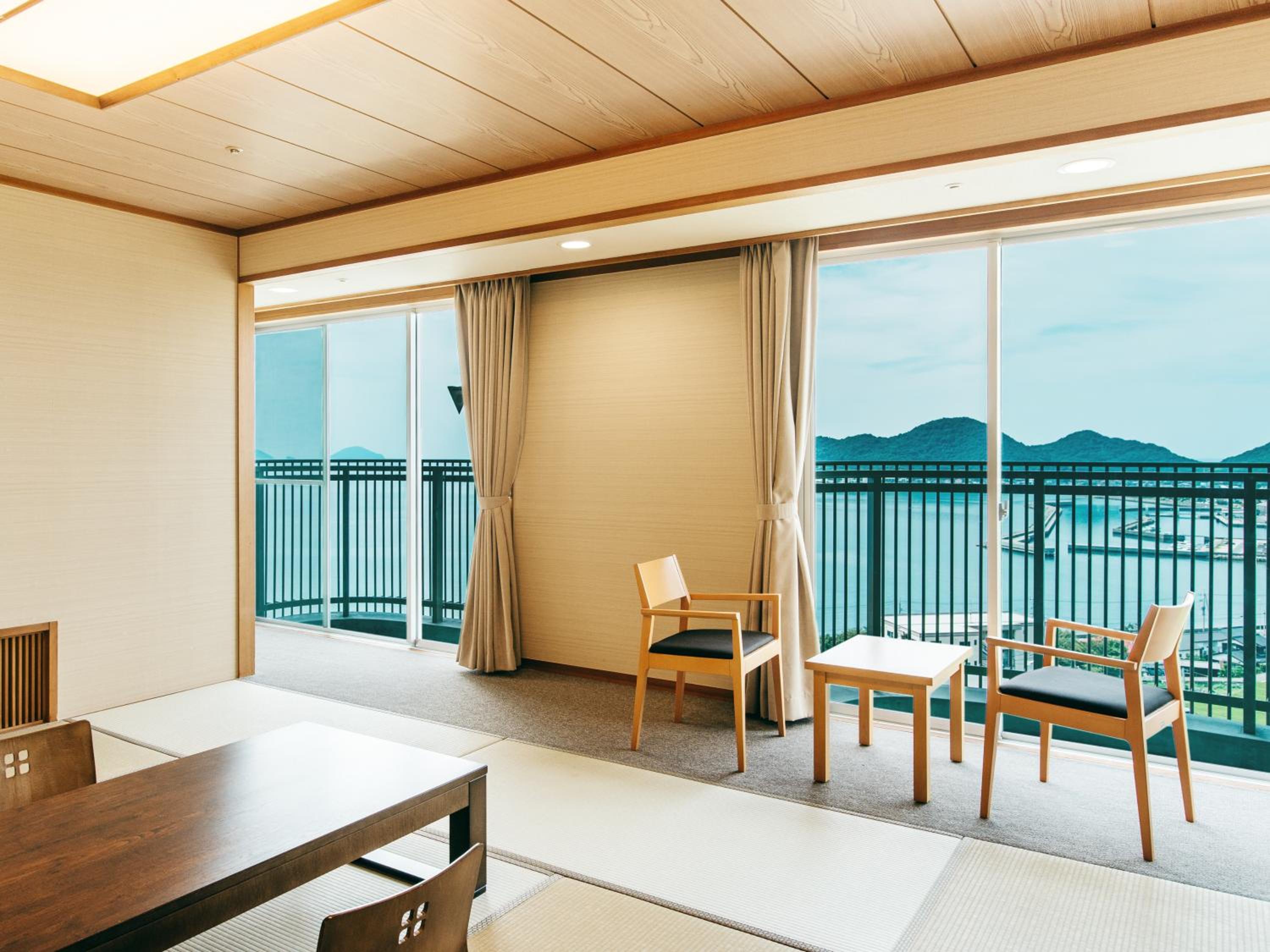 Japanese-style Room with 10 Tatami on the High Floor photo 1