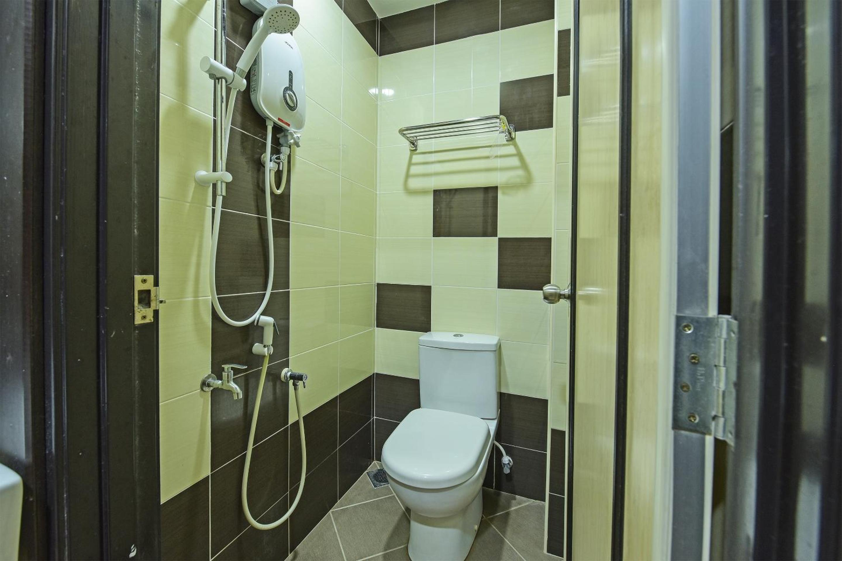 Deluxe Twin Room - Photo 6