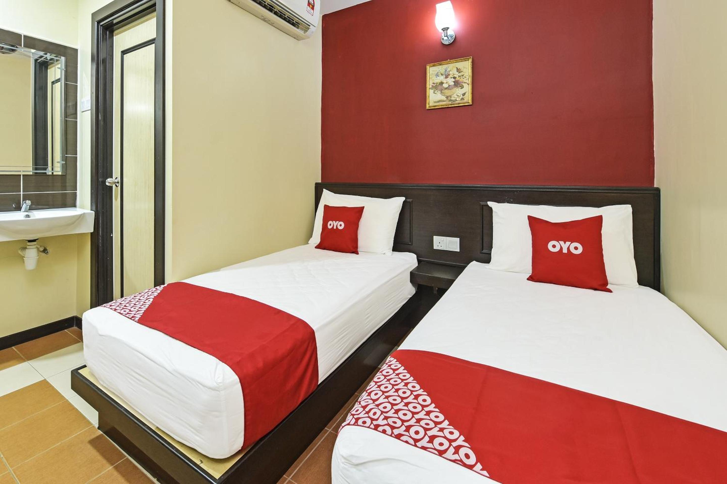 Deluxe Twin Room - Photo 1