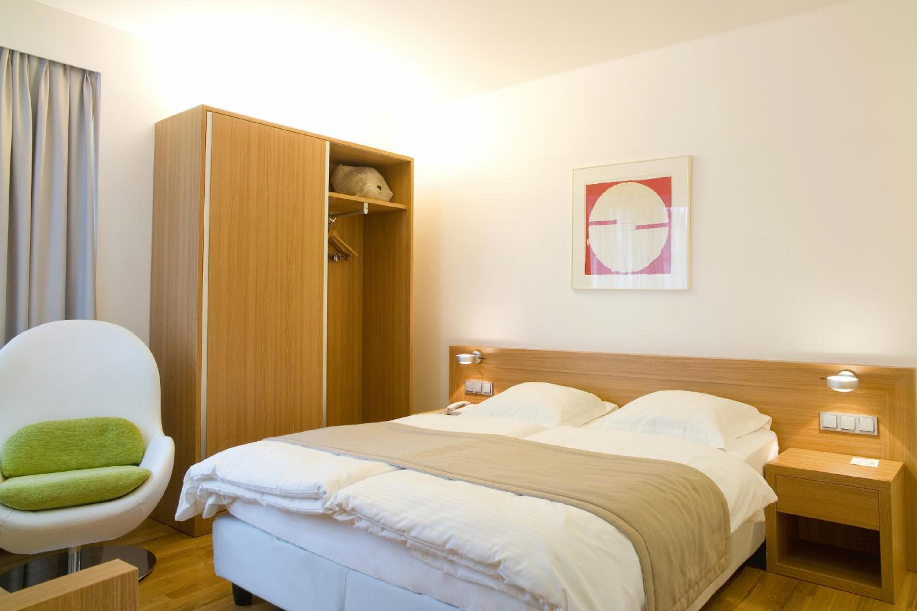 Standard Double Room photo 3
