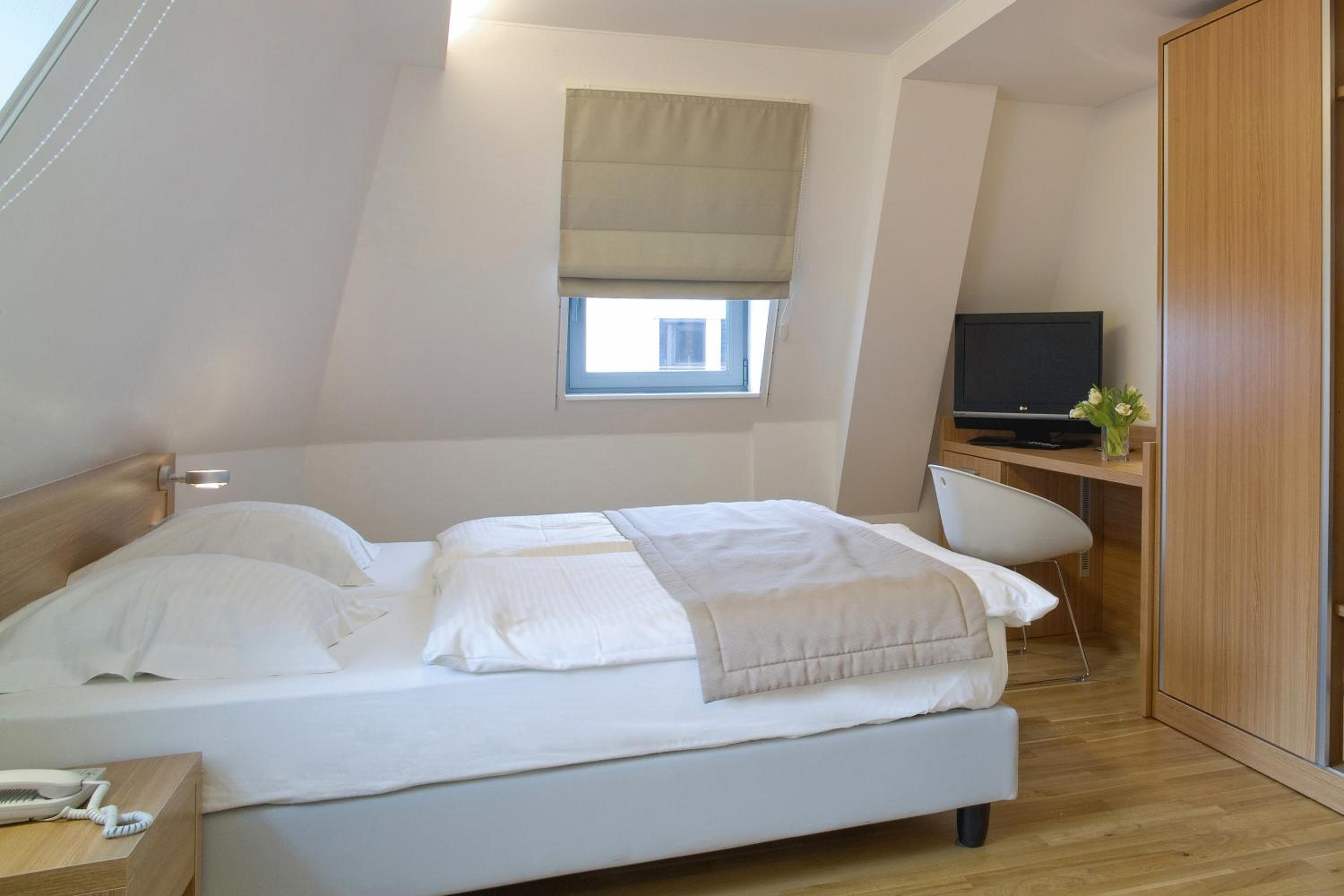 Standard Twin Room photo 1