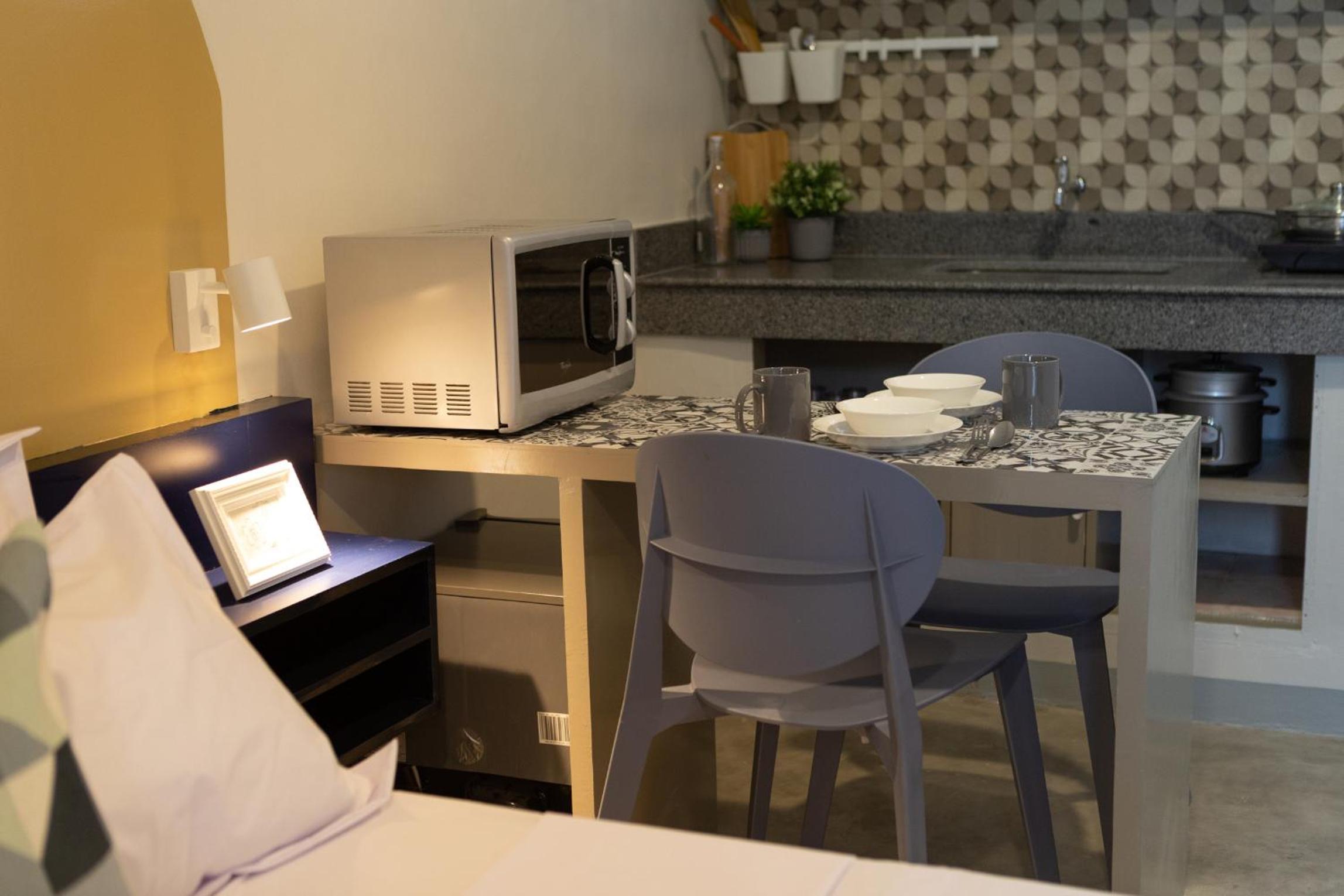 Studio Apartment - Photo 19
