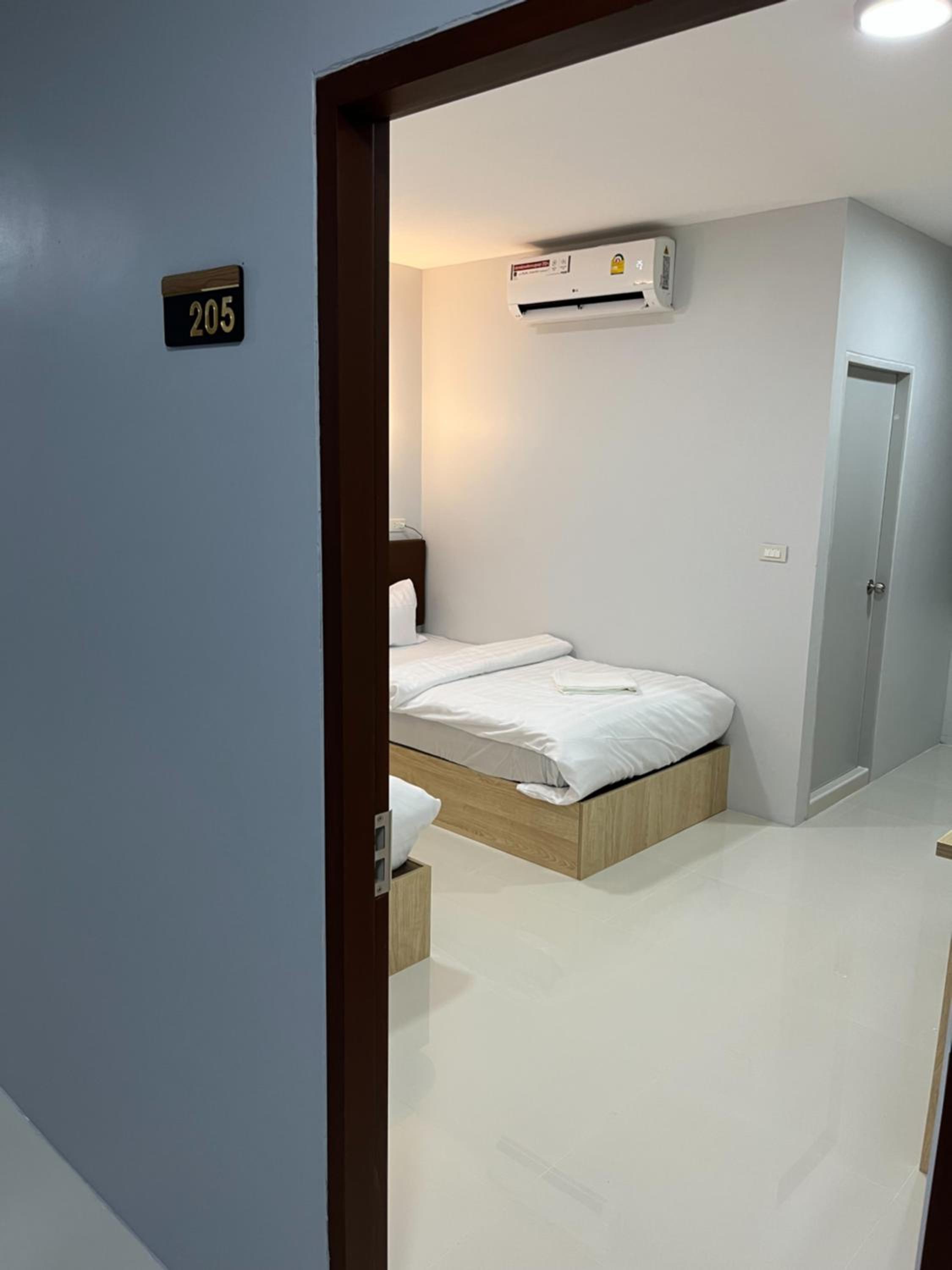 Deluxe Twin Room - Photo 3