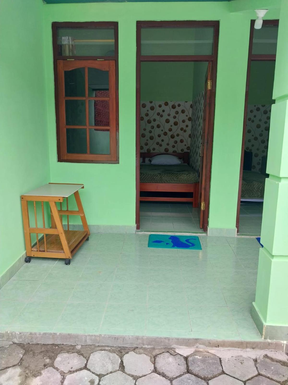 Double Room with Private Bathroom - Photo 18