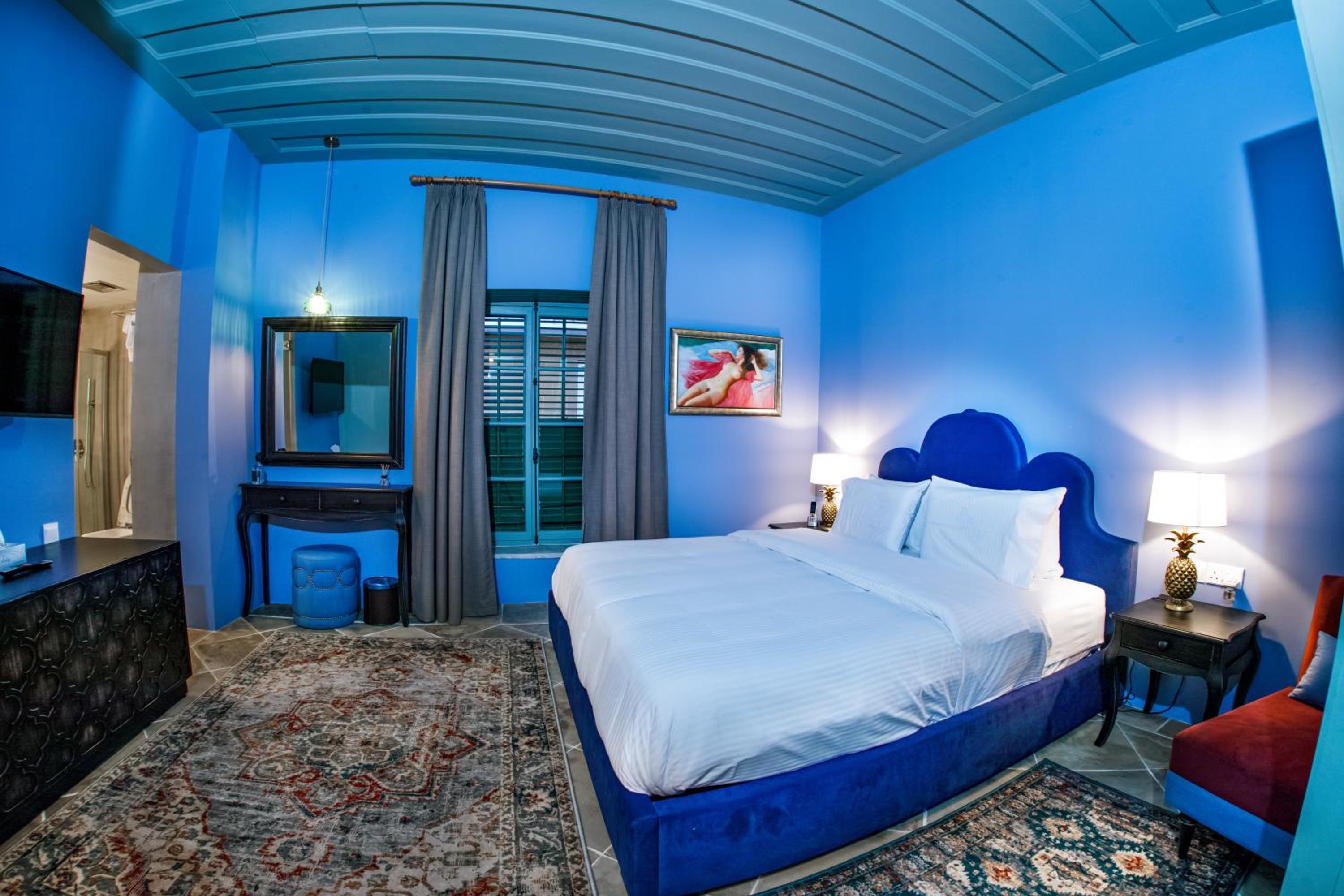 Deluxe Suite photo 2