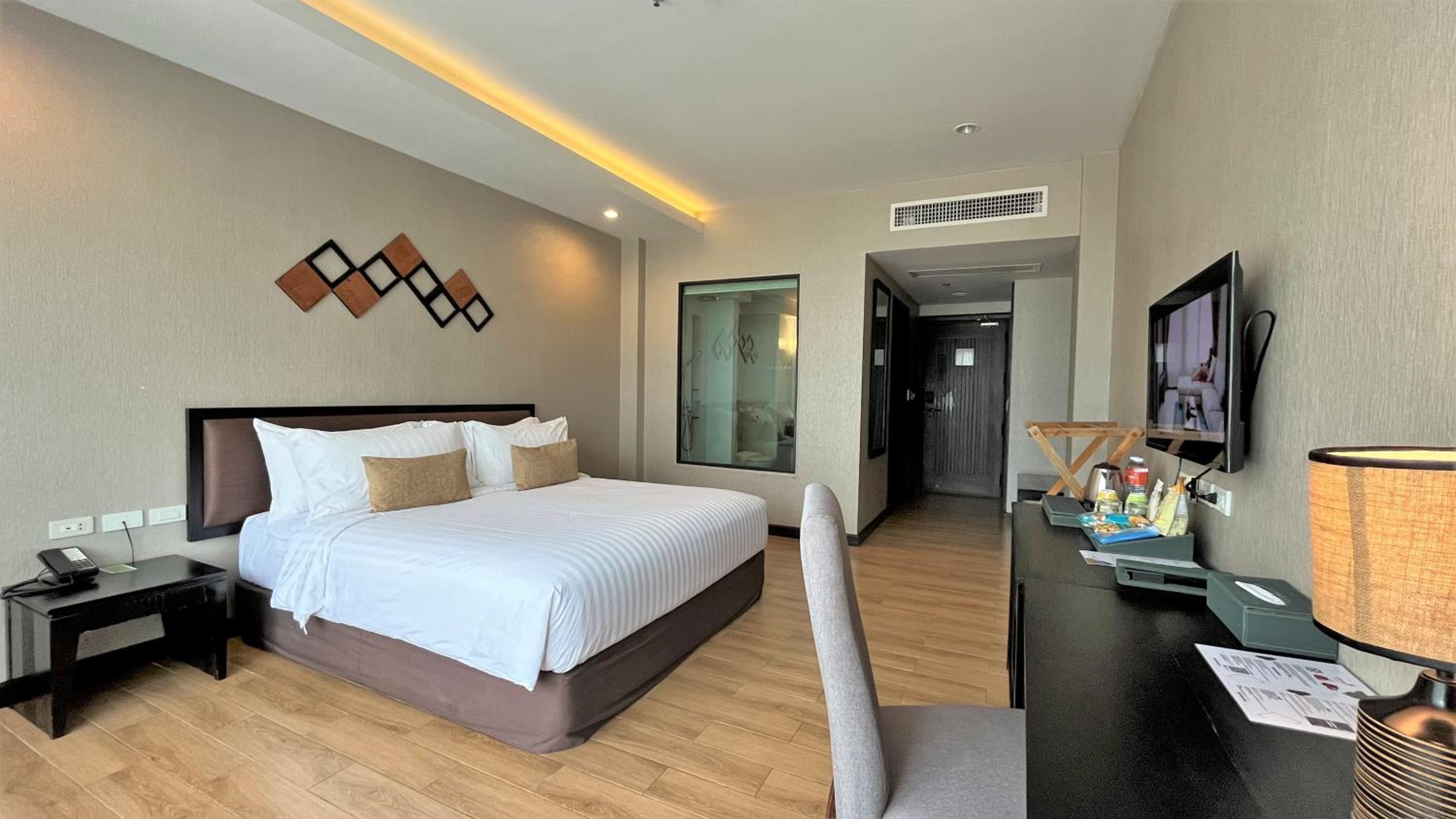 Superior King Room photo 3