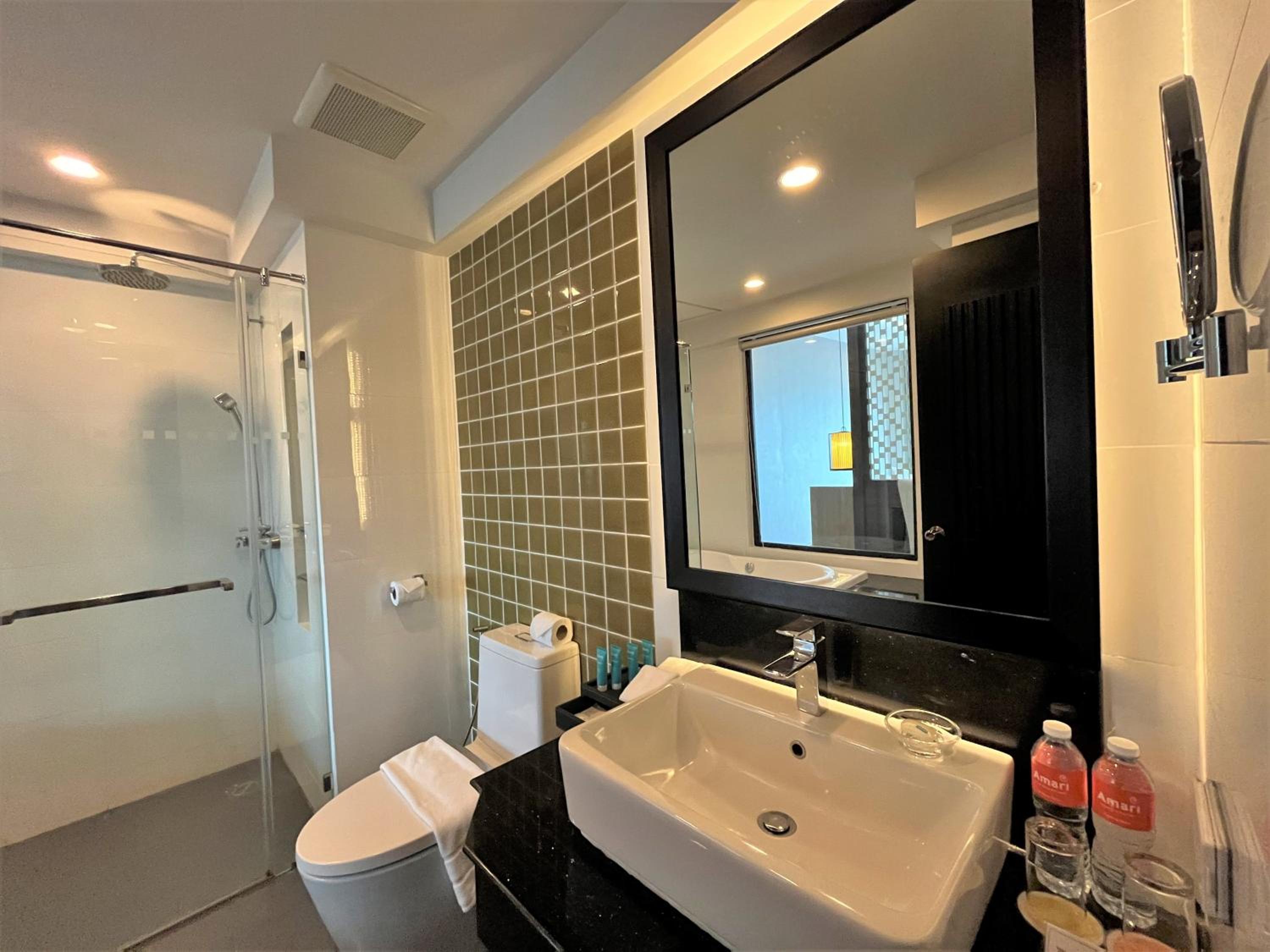 Deluxe King Room photo 3