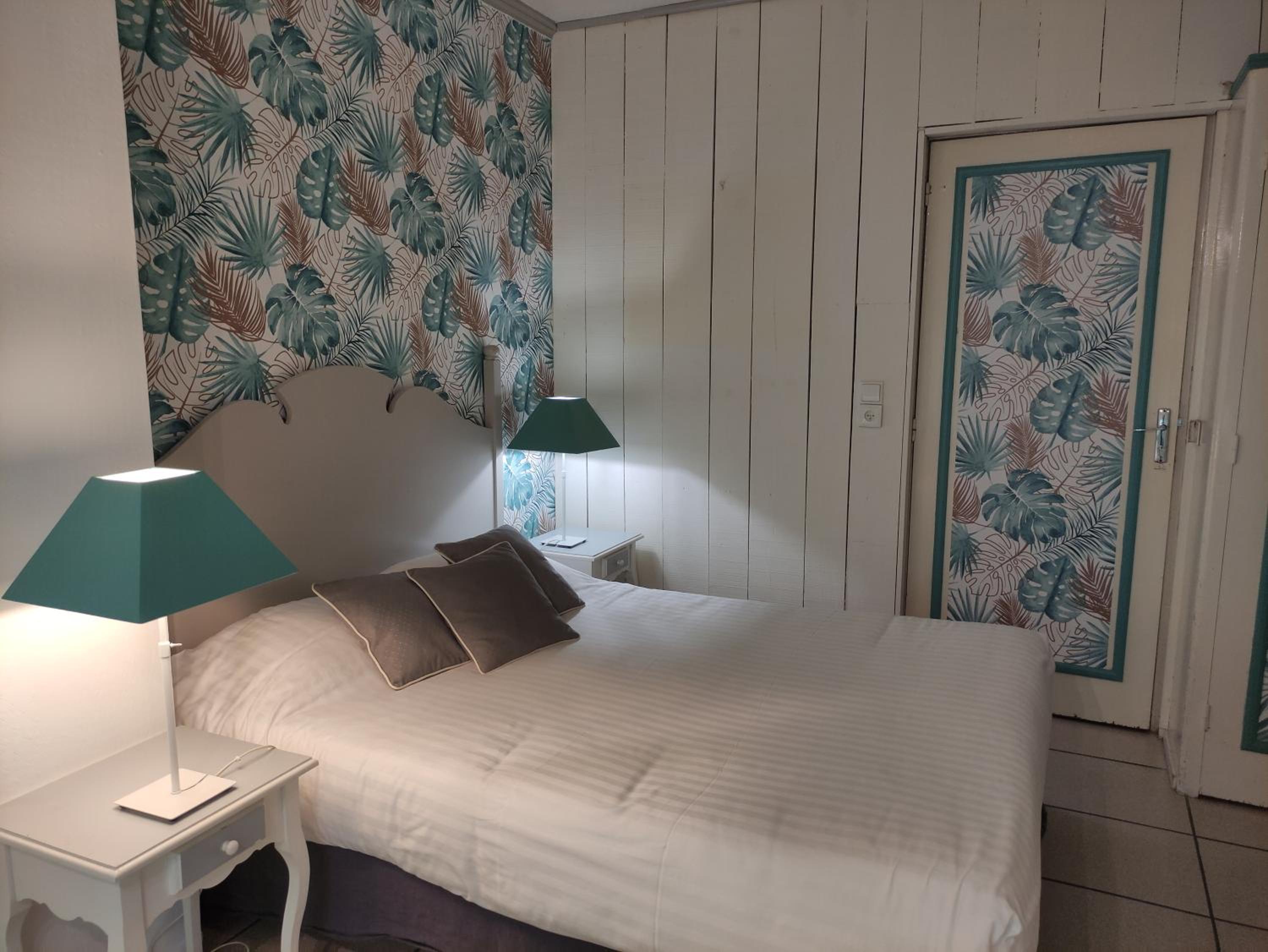Standard Double Room photo 3