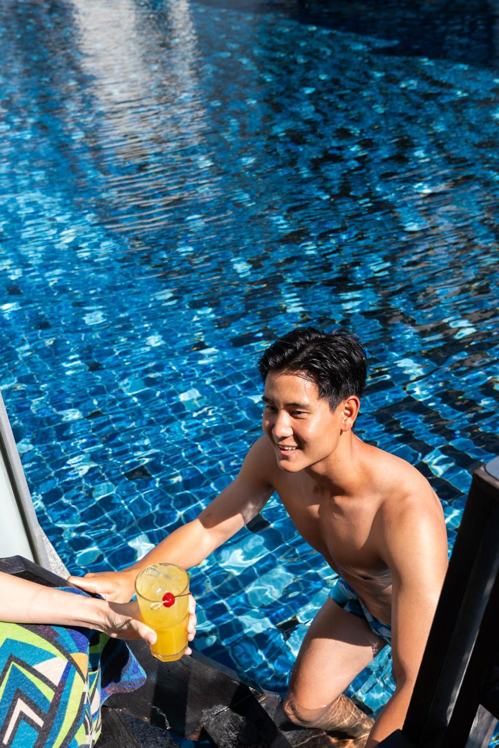 Pool Access Jacucci Suite - Minimum age:  12 years old - Photo 6