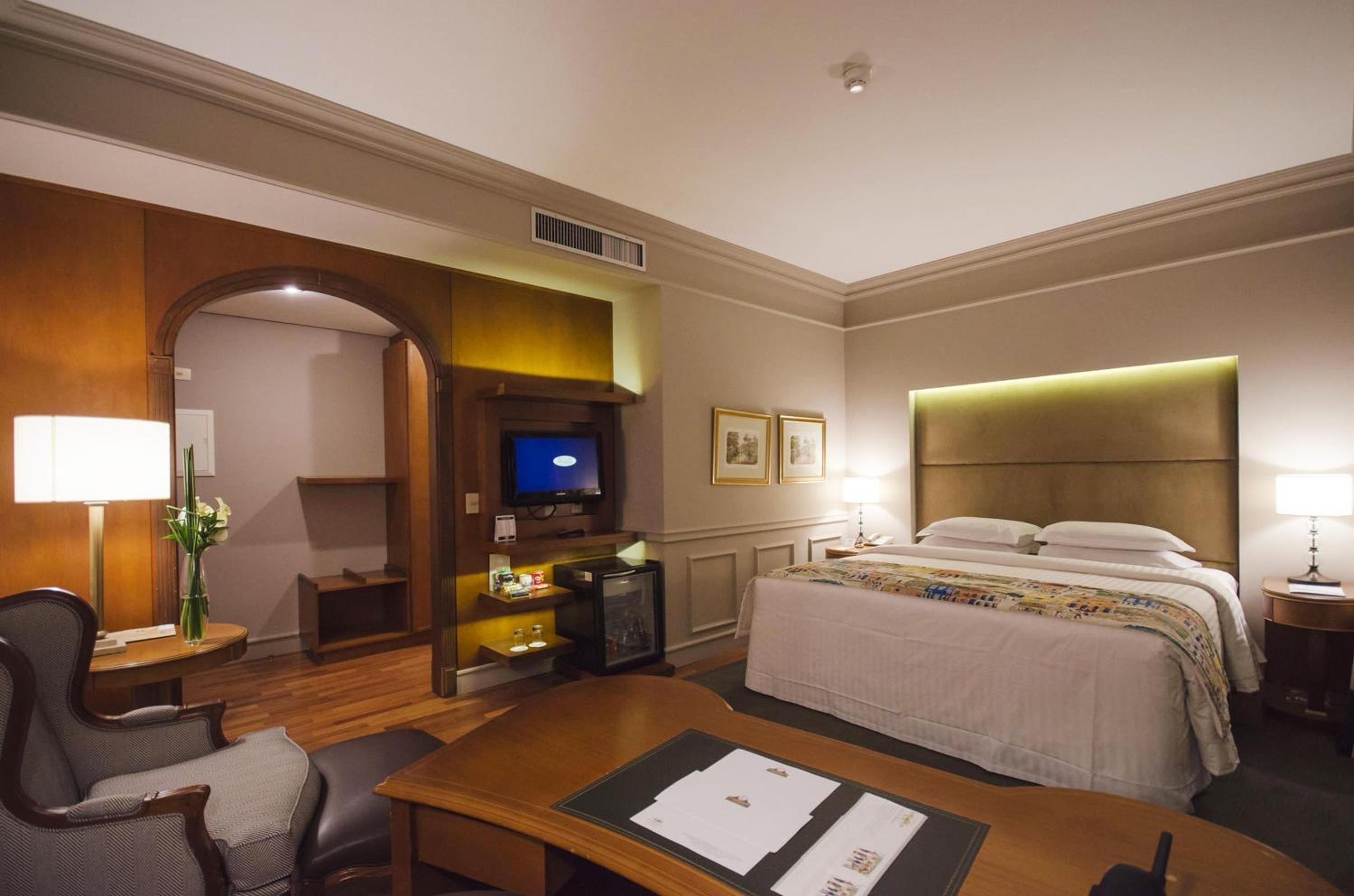 Queen Suite
