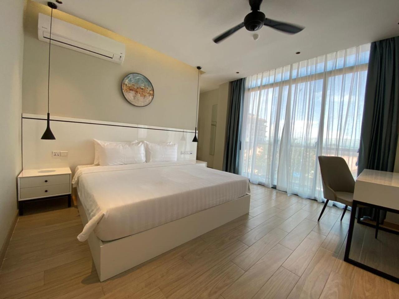 Deluxe Double Room with Sea View photo 1