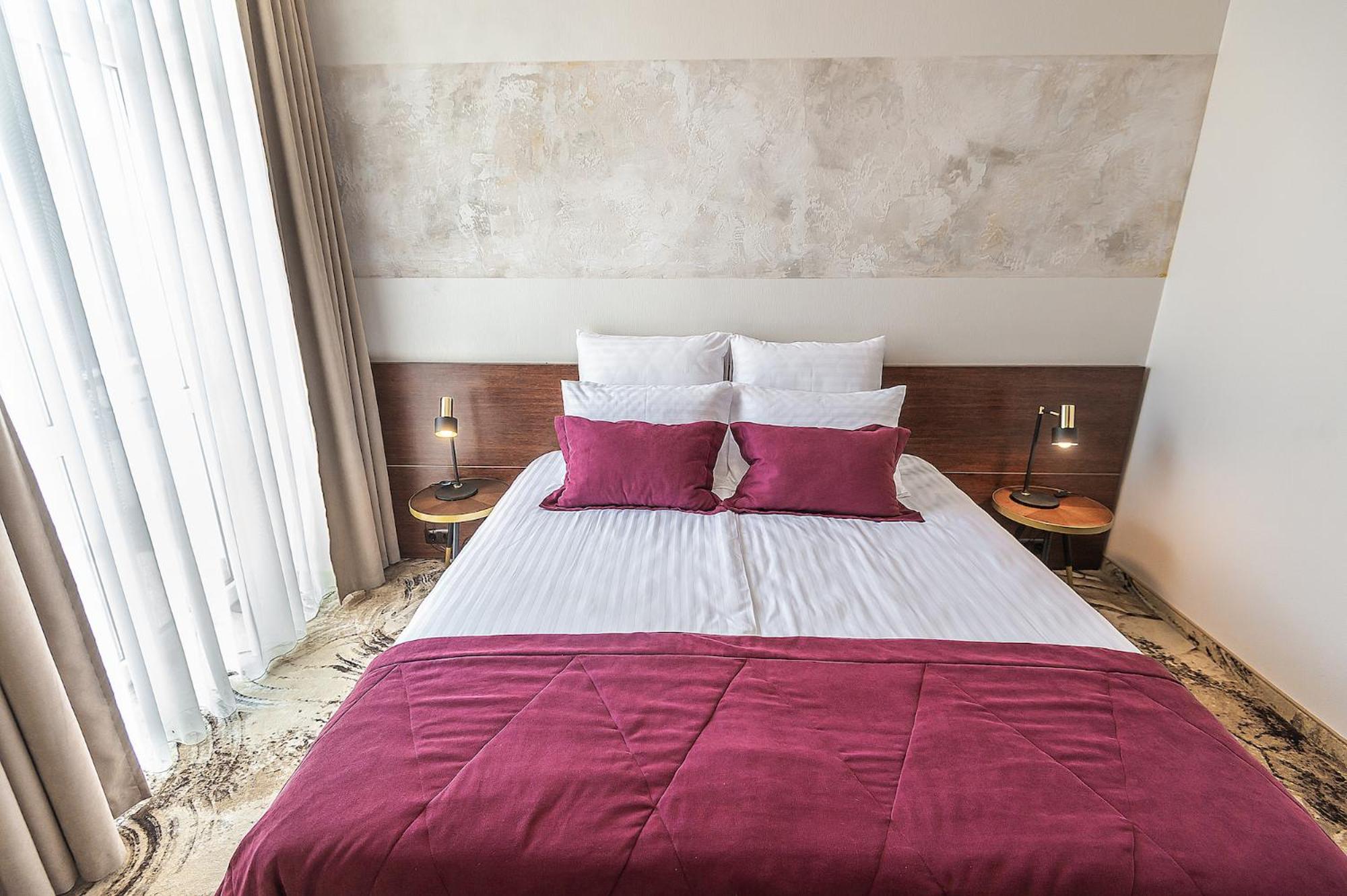 Suite with Morning Spa Access - Photo 7