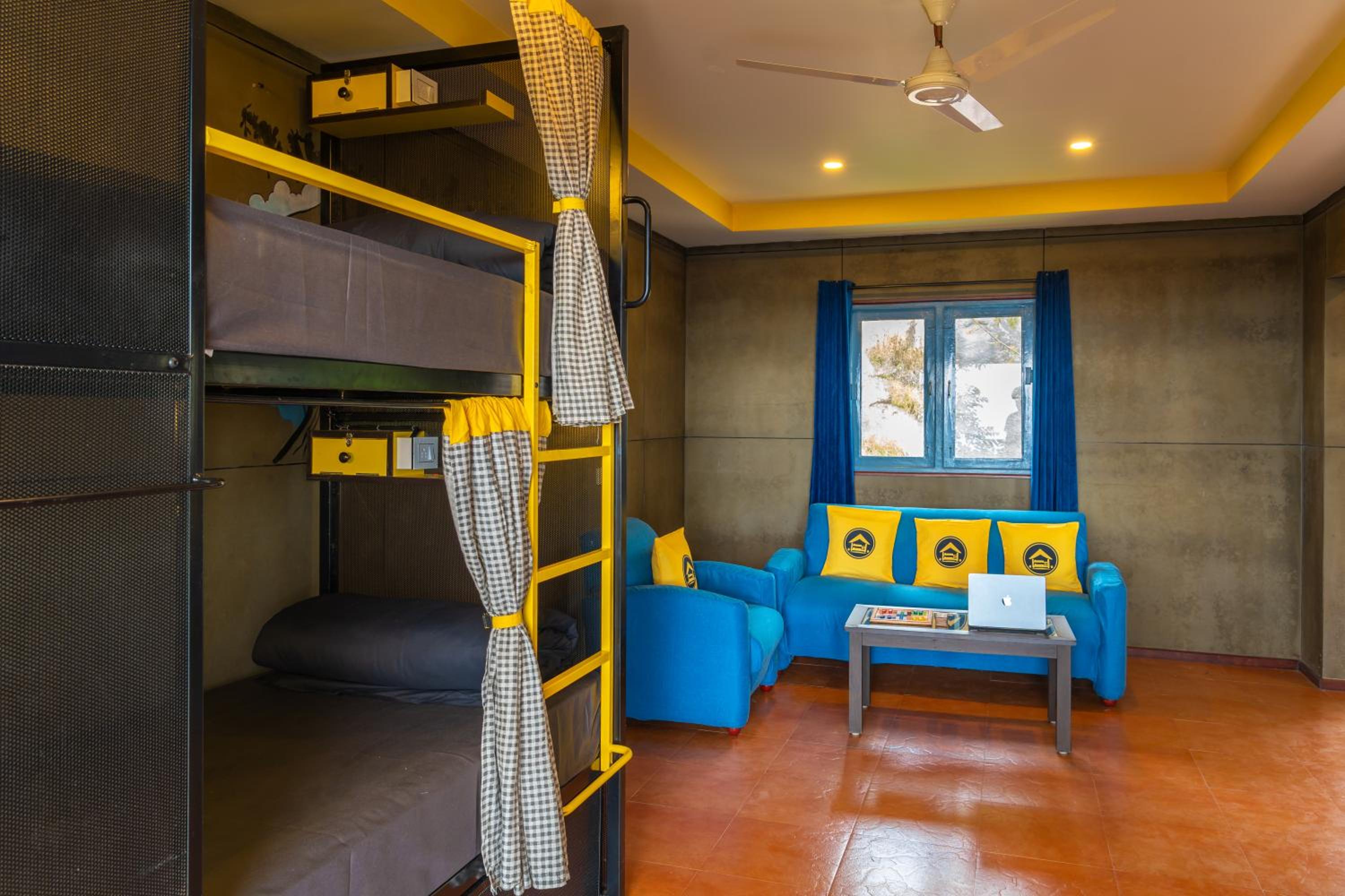 Bed in 4 Bed Mixed Dormitory with Balcony and Valley View photo 1