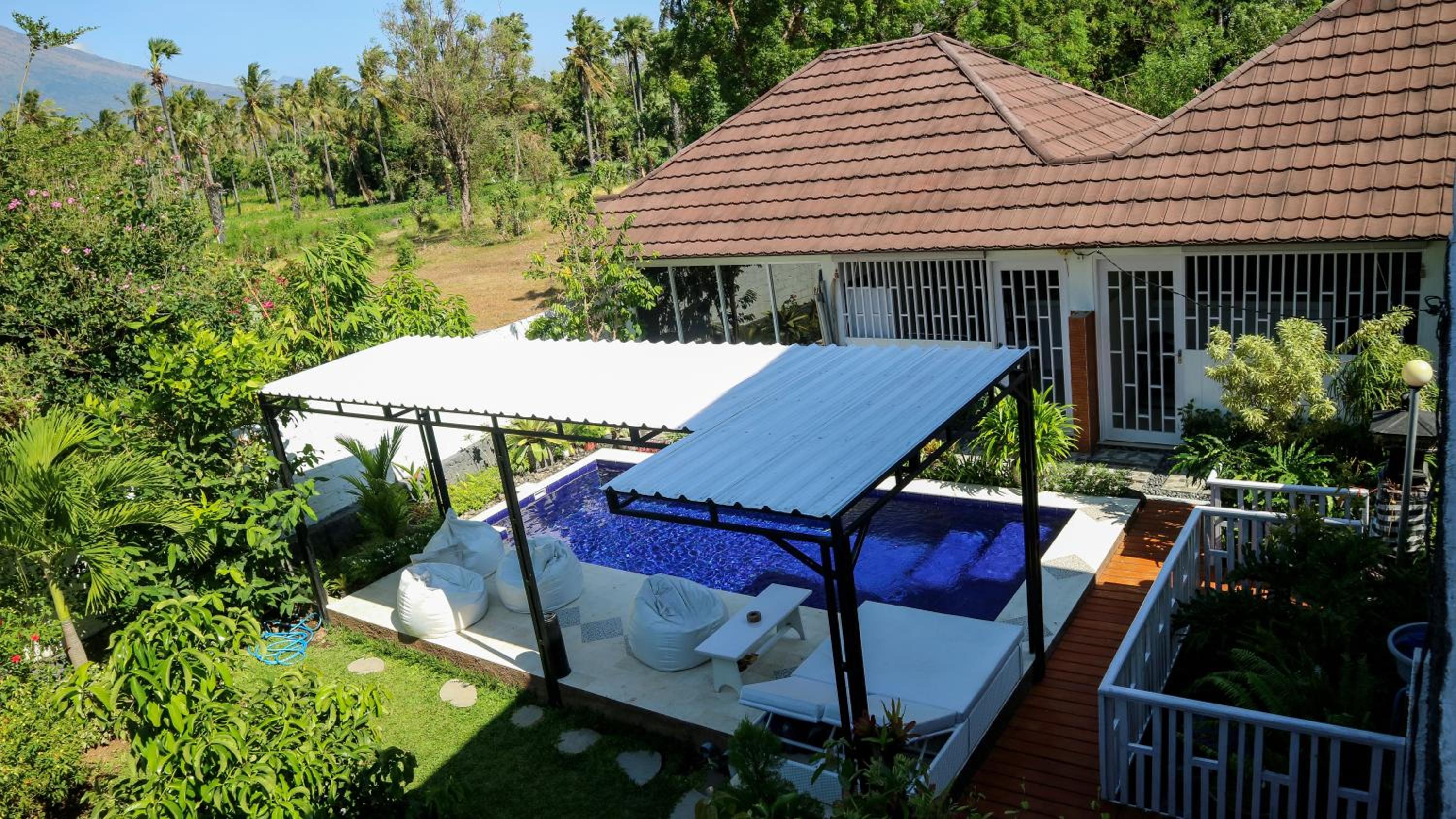 Double Room with Pool View - Photo 32