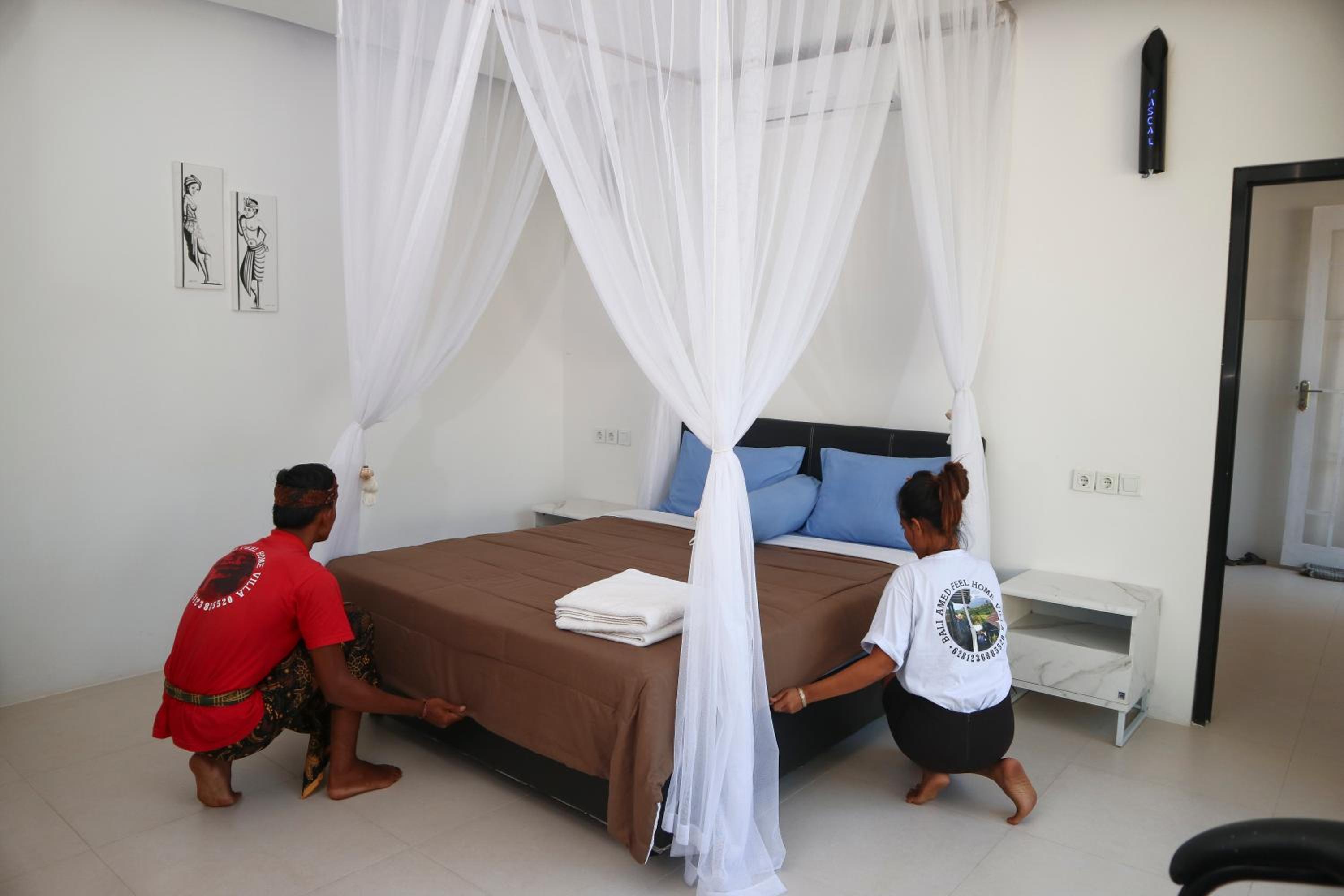 Double Room with Pool View - Photo 29