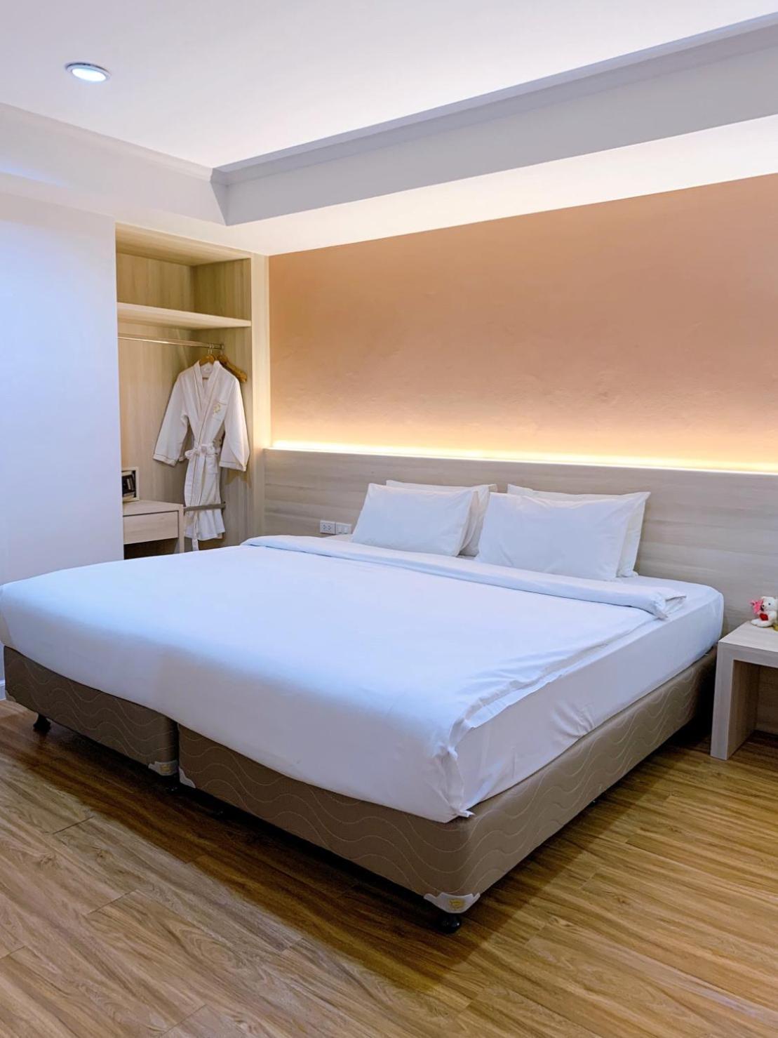 Executive Suite photo 1
