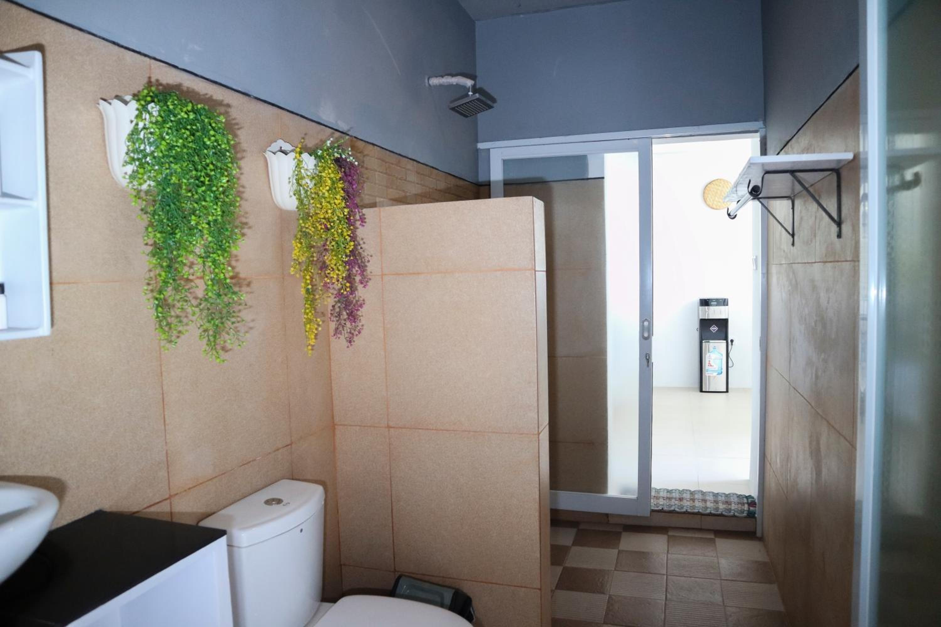 Double Room with Pool View - Photo 26
