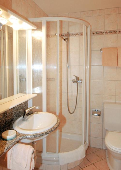 Studio Apartment with Balcony photo 3