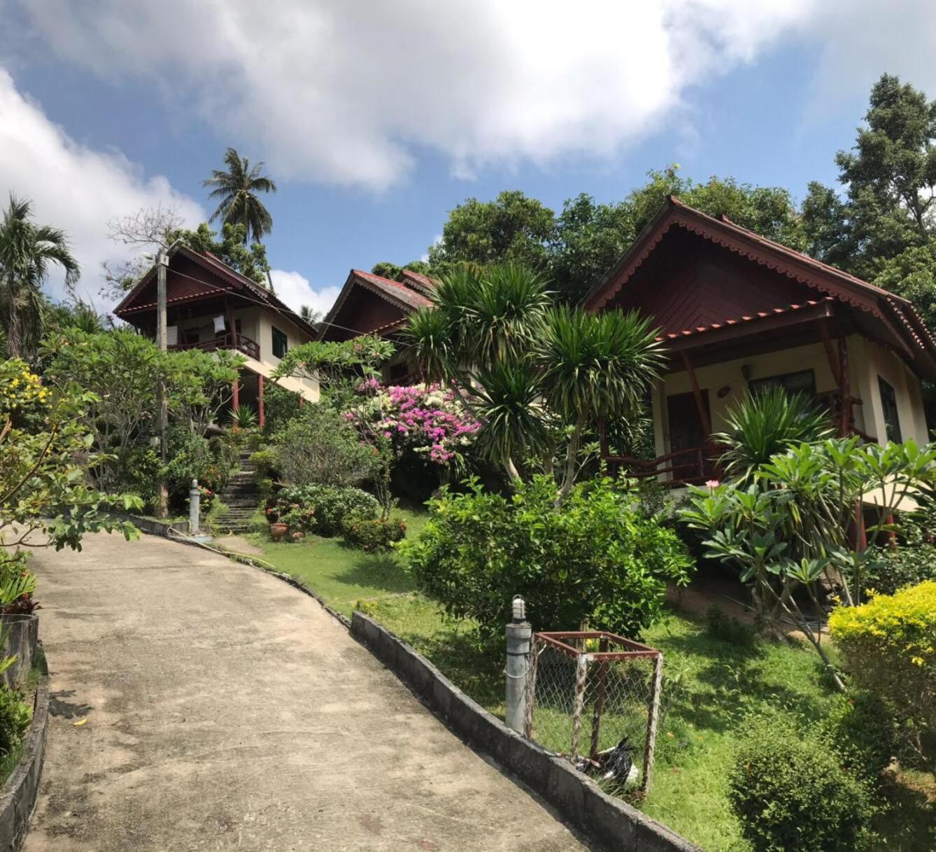 Standard Cottage