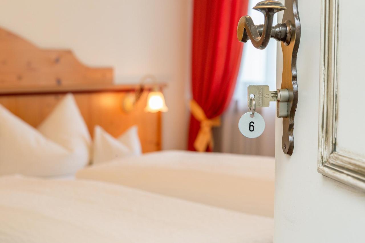 Deluxe Double Room with Bath photo 1