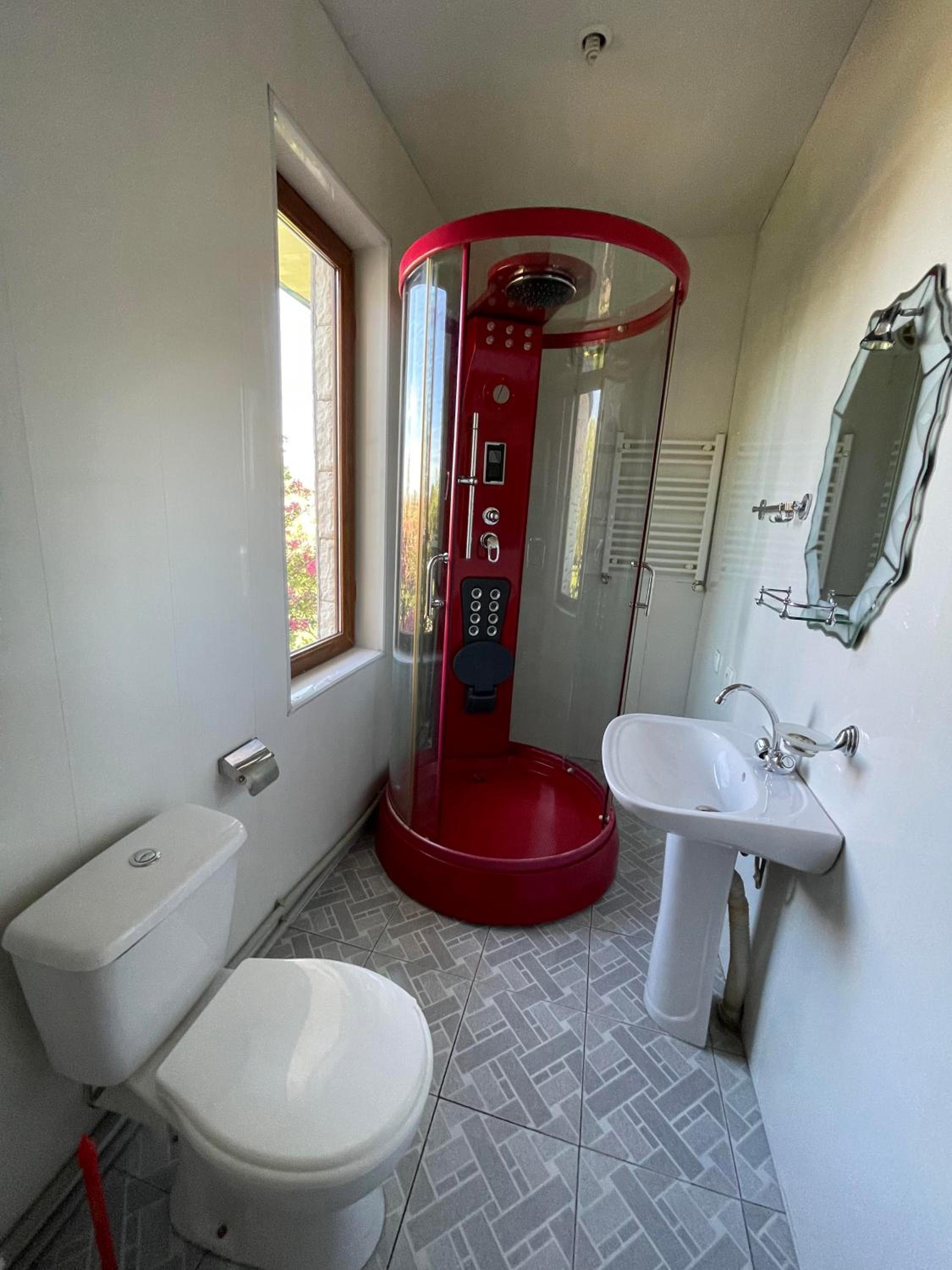 Double Room with Shared Bathroom photo 2
