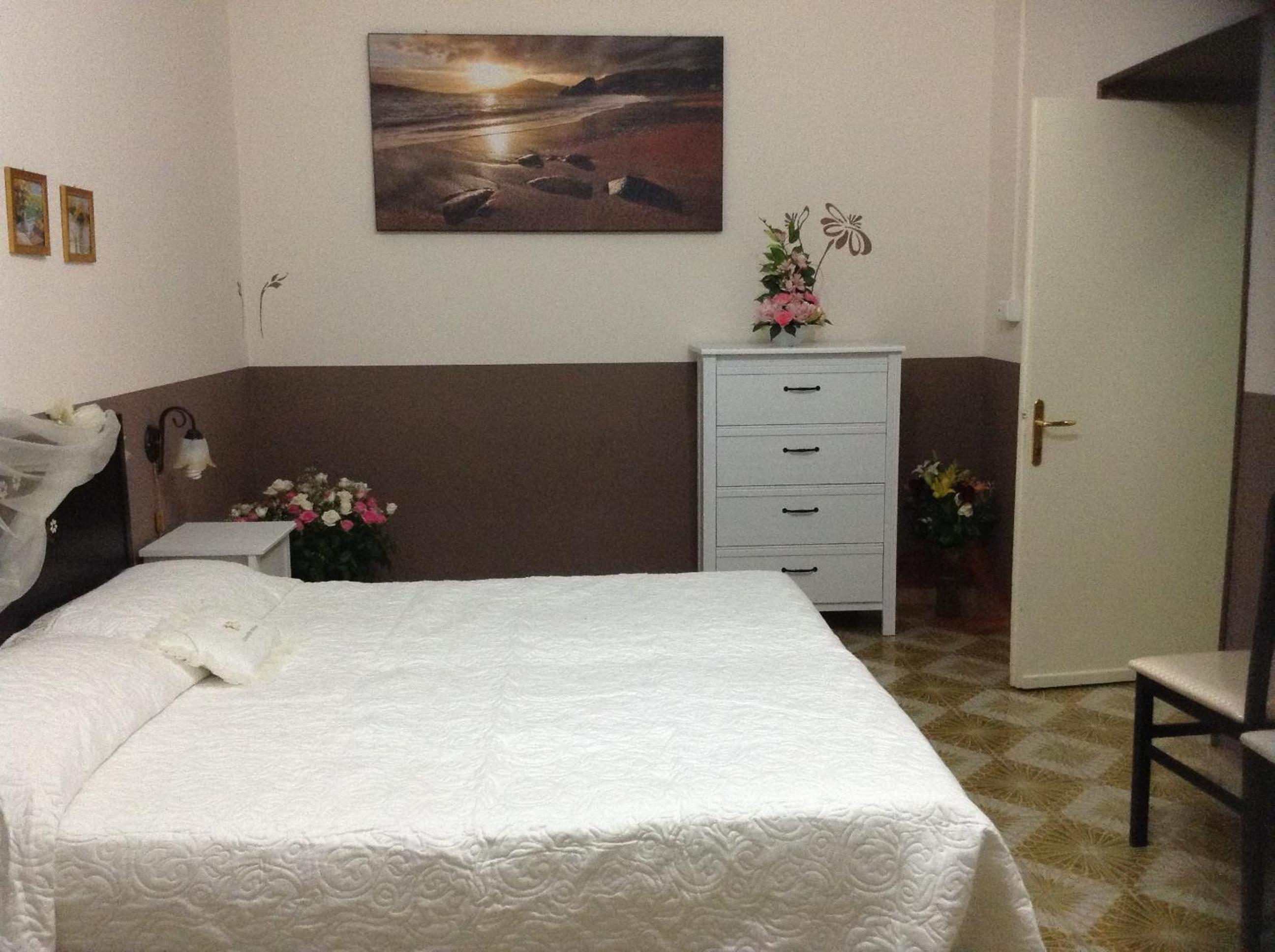 Triple Room - Photo 19