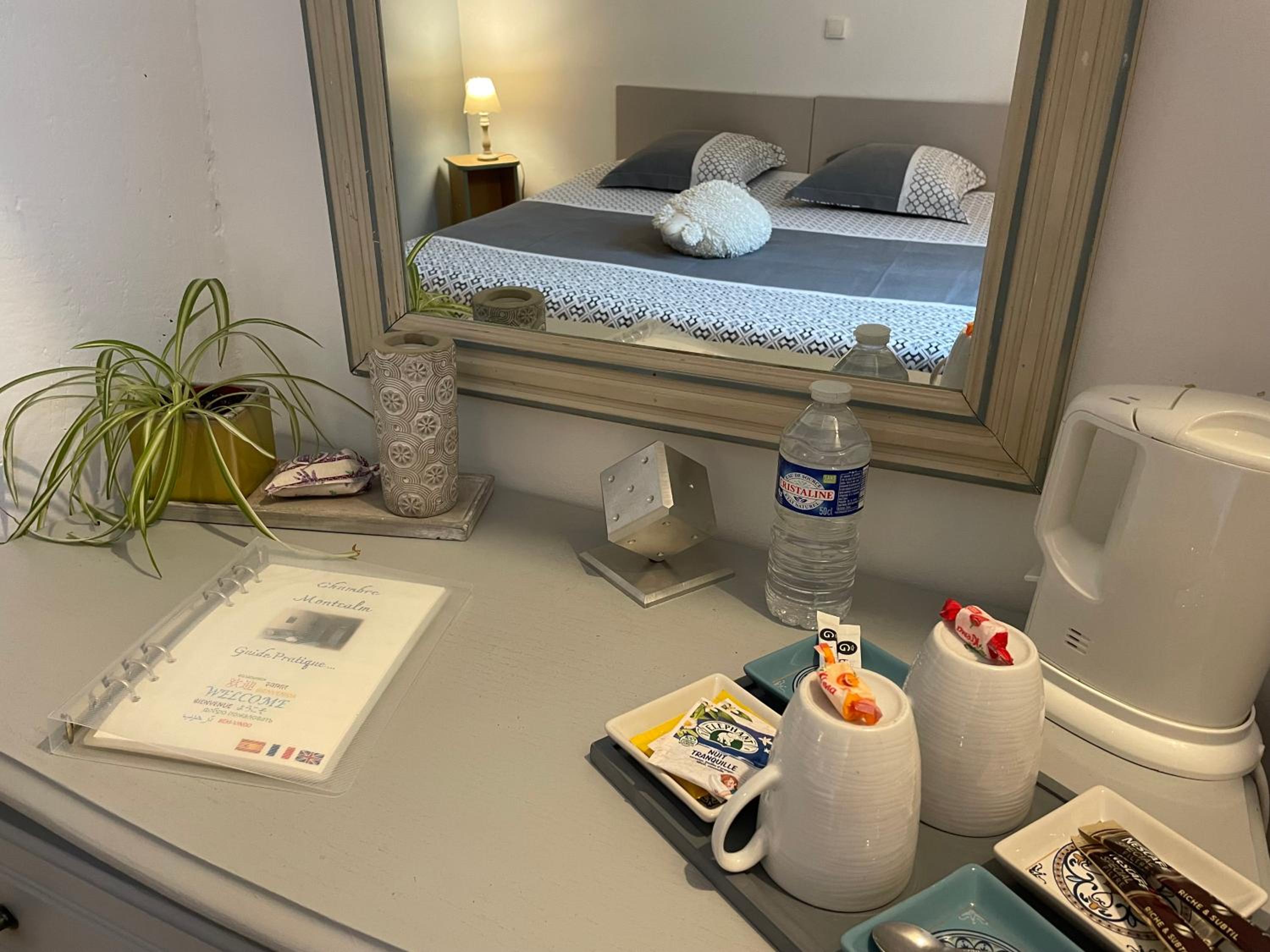 Double or Twin Room with Garden View photo 3