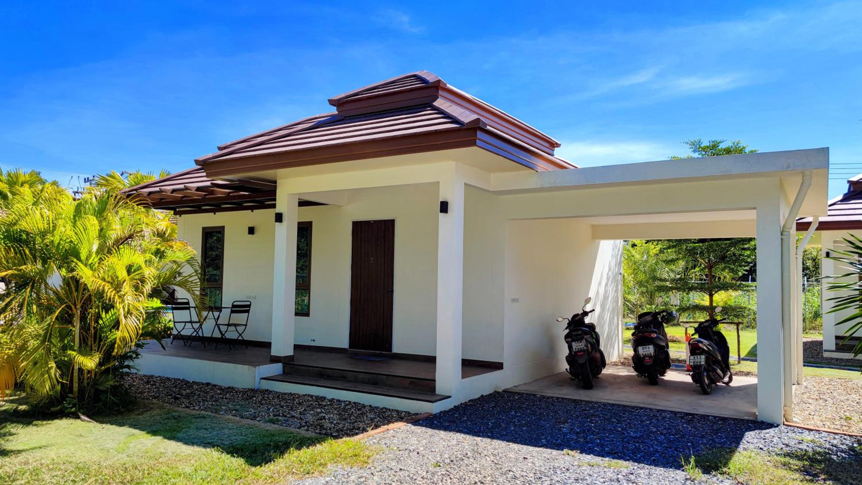 Deluxe Bungalow photo 3