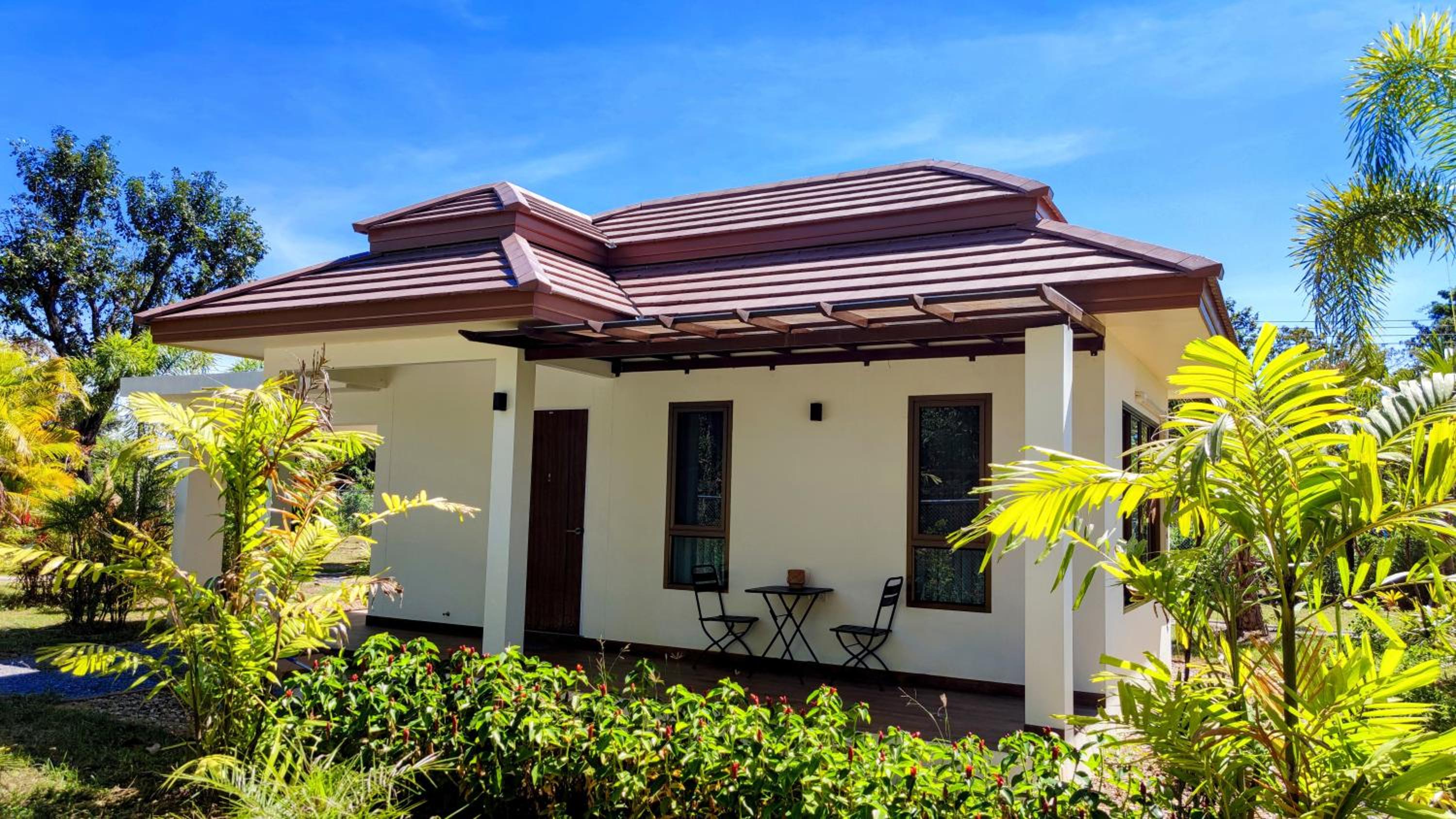 Deluxe Bungalow - Photo 6
