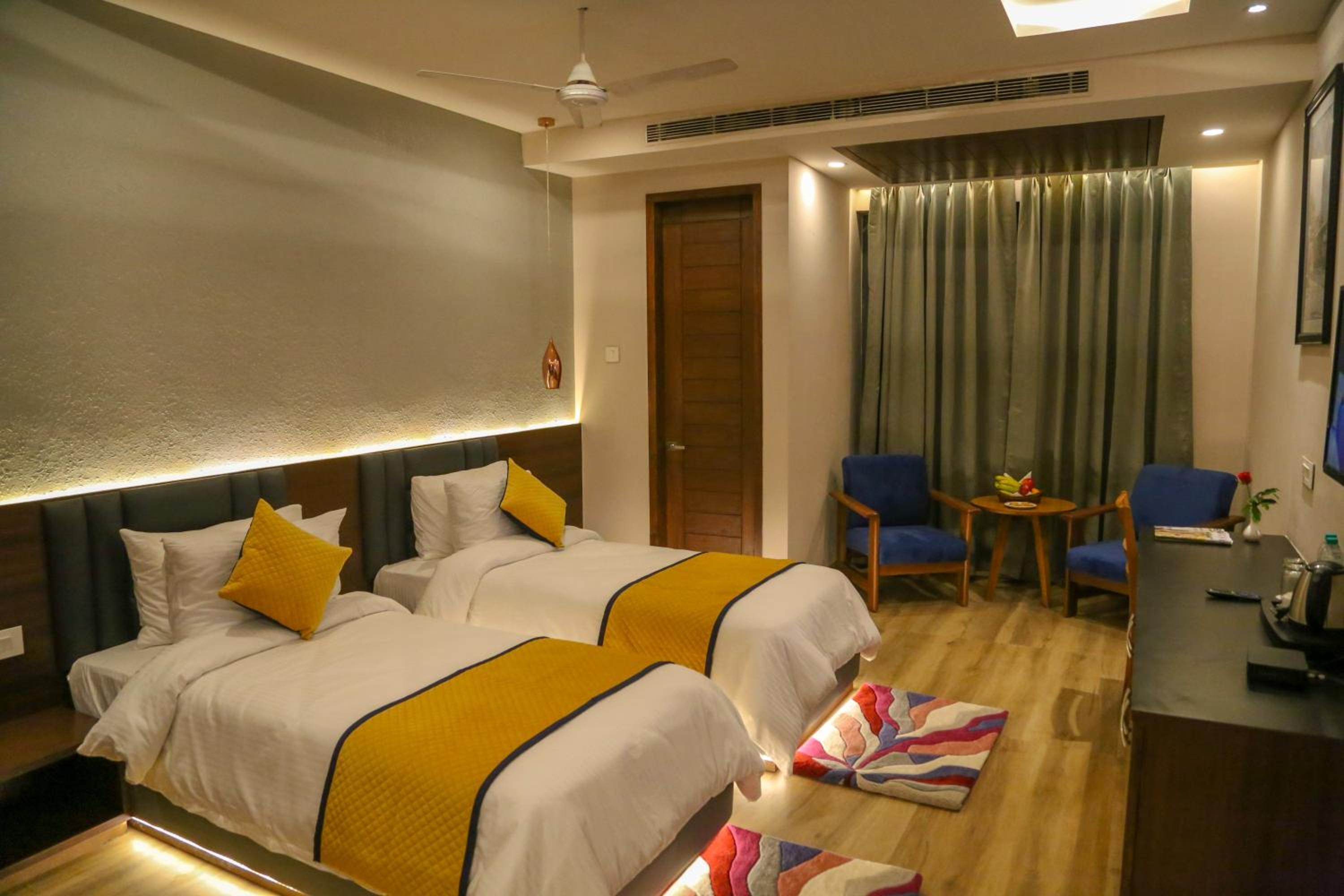 Superior Double or Twin Room - Photo 3