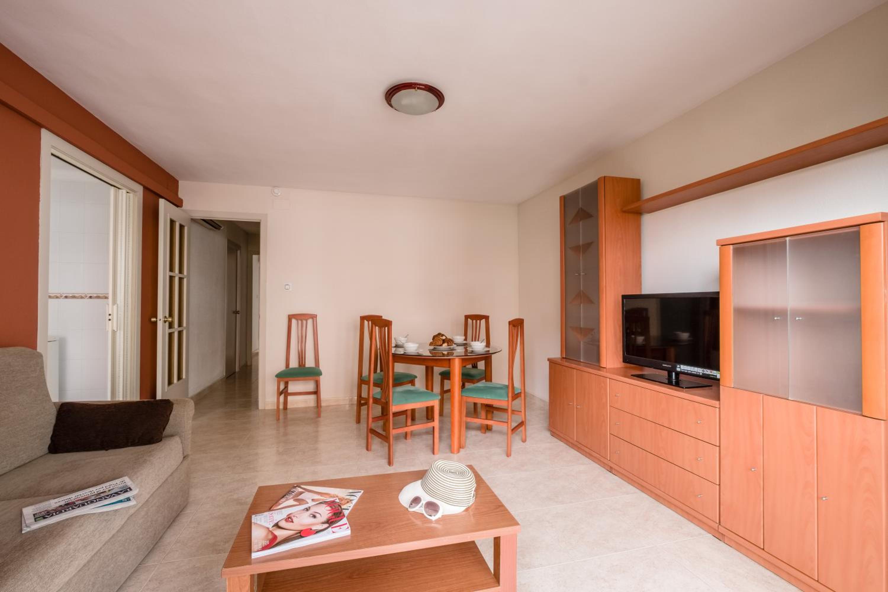 One-Bedroom Apartment with Terrace (2 adults) photo 3