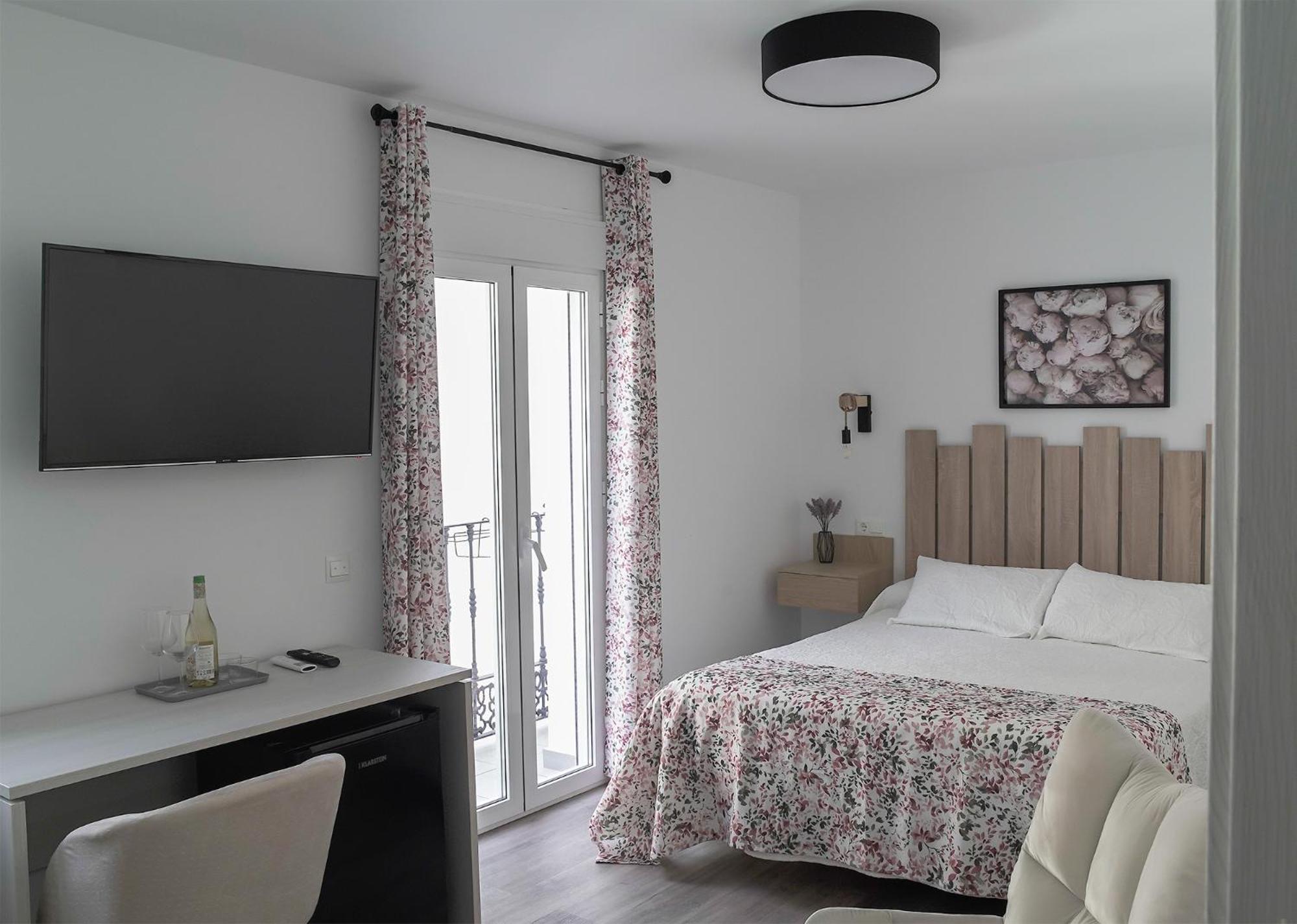 Double Room - Photo 1