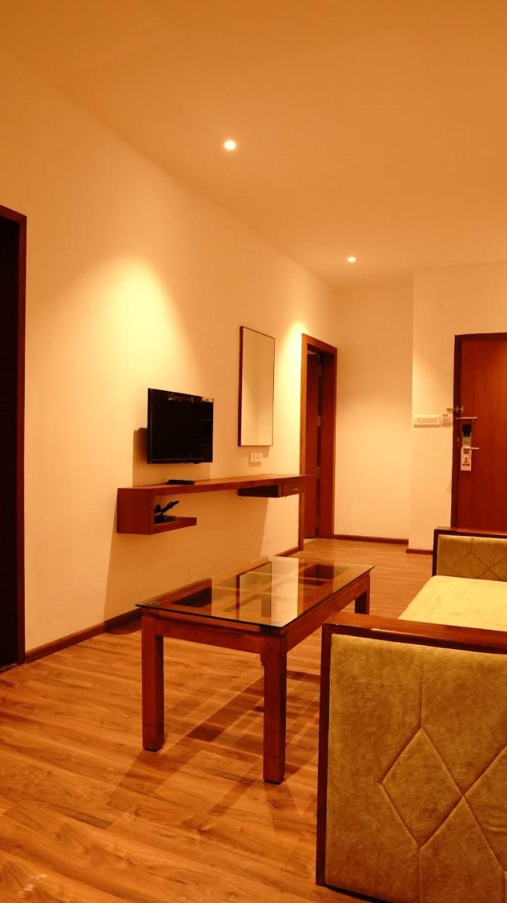 Junior Suite With Garden View photo 2