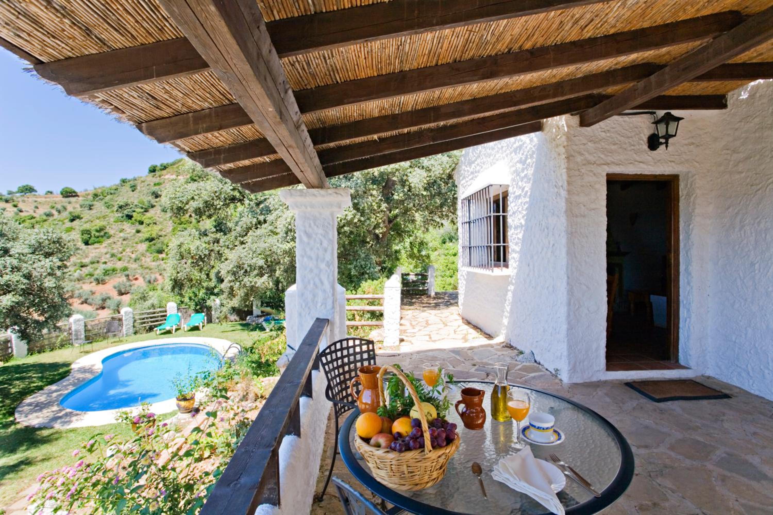 Villa photo 3
