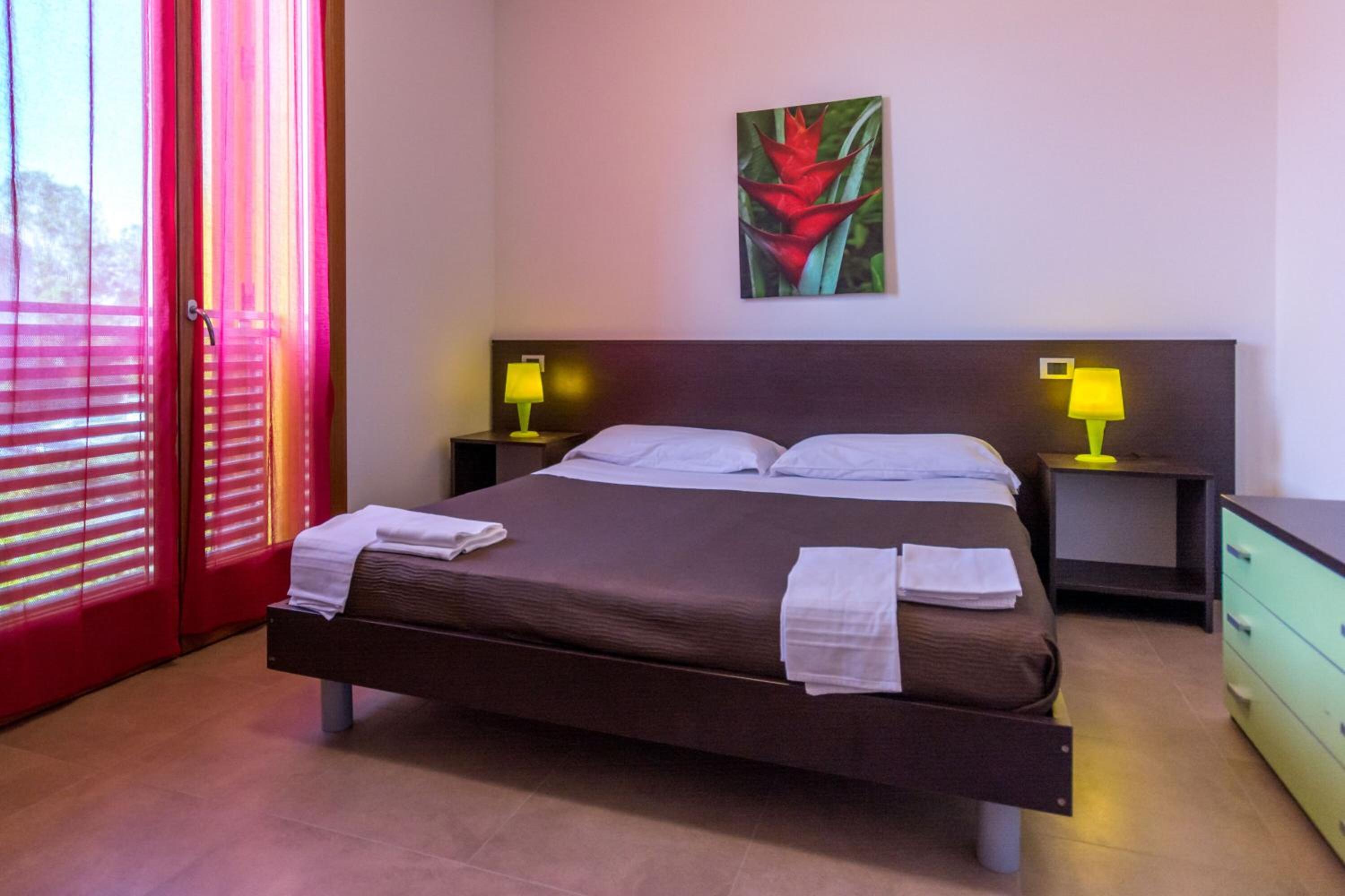 Superior Two Bedroom Townhouse 4 photo 3